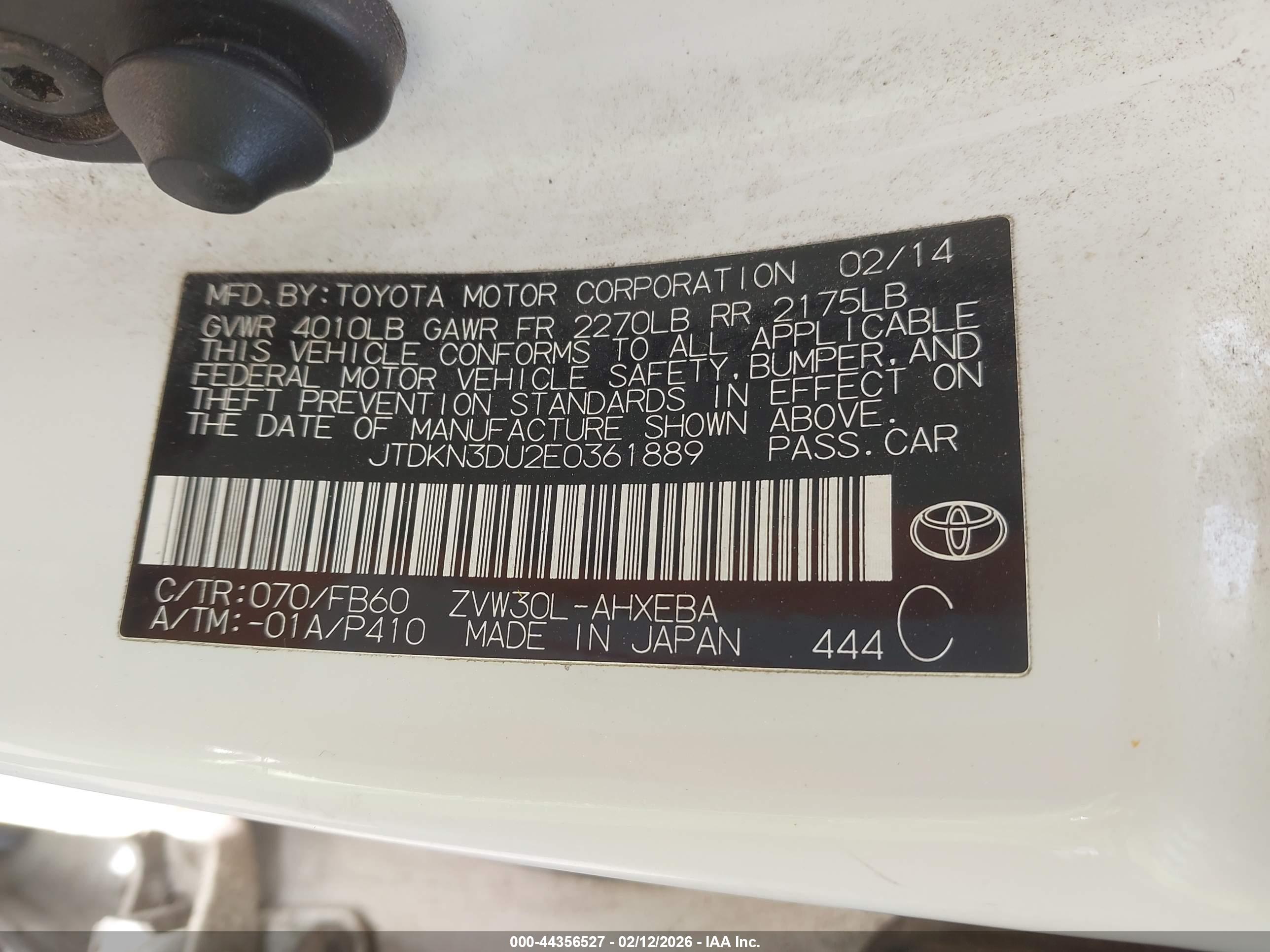 TOYOTA PRIUS image 9