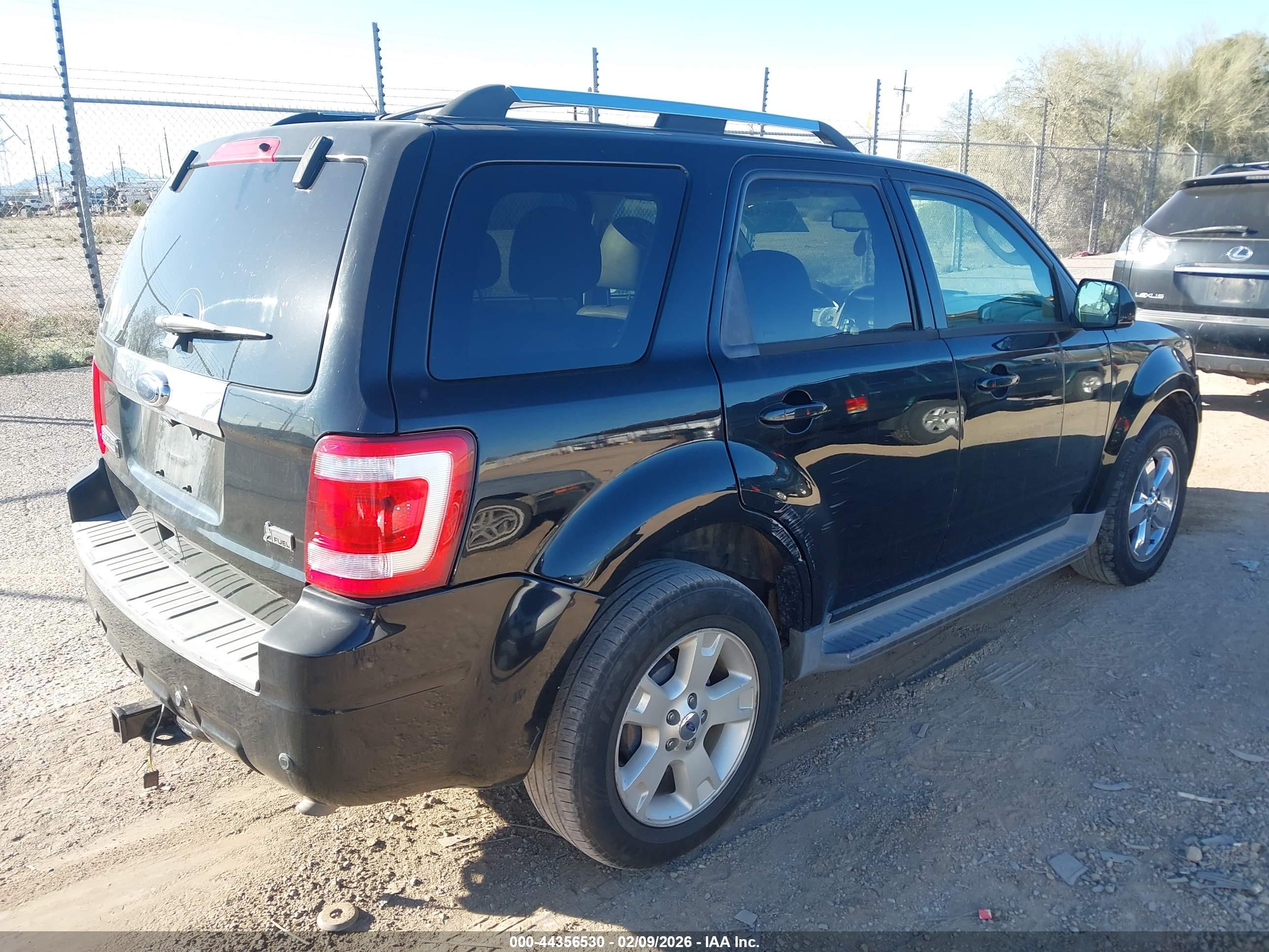 FORD ESCAPE image 4