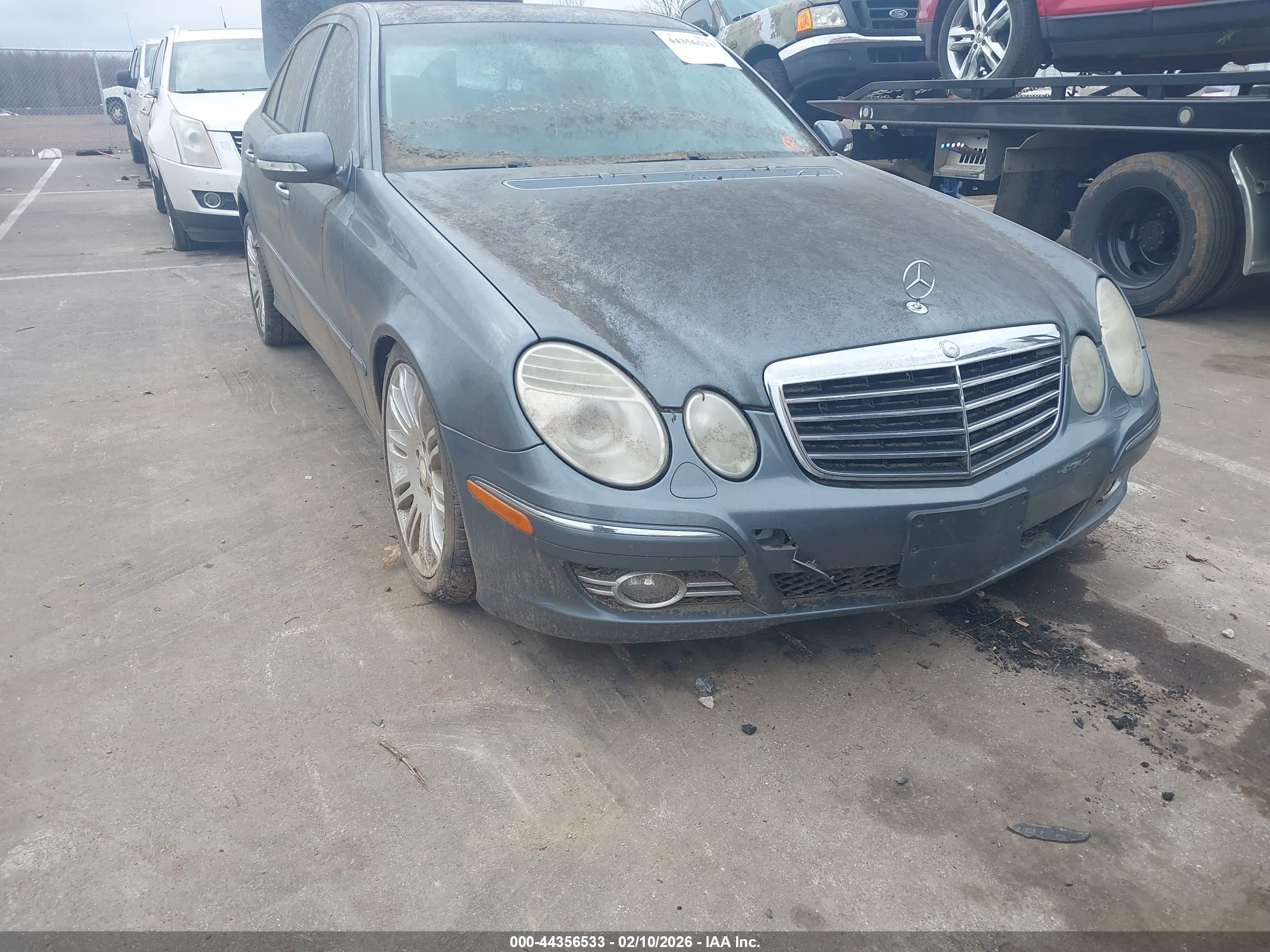 MERCEDES-BENZ E image 6