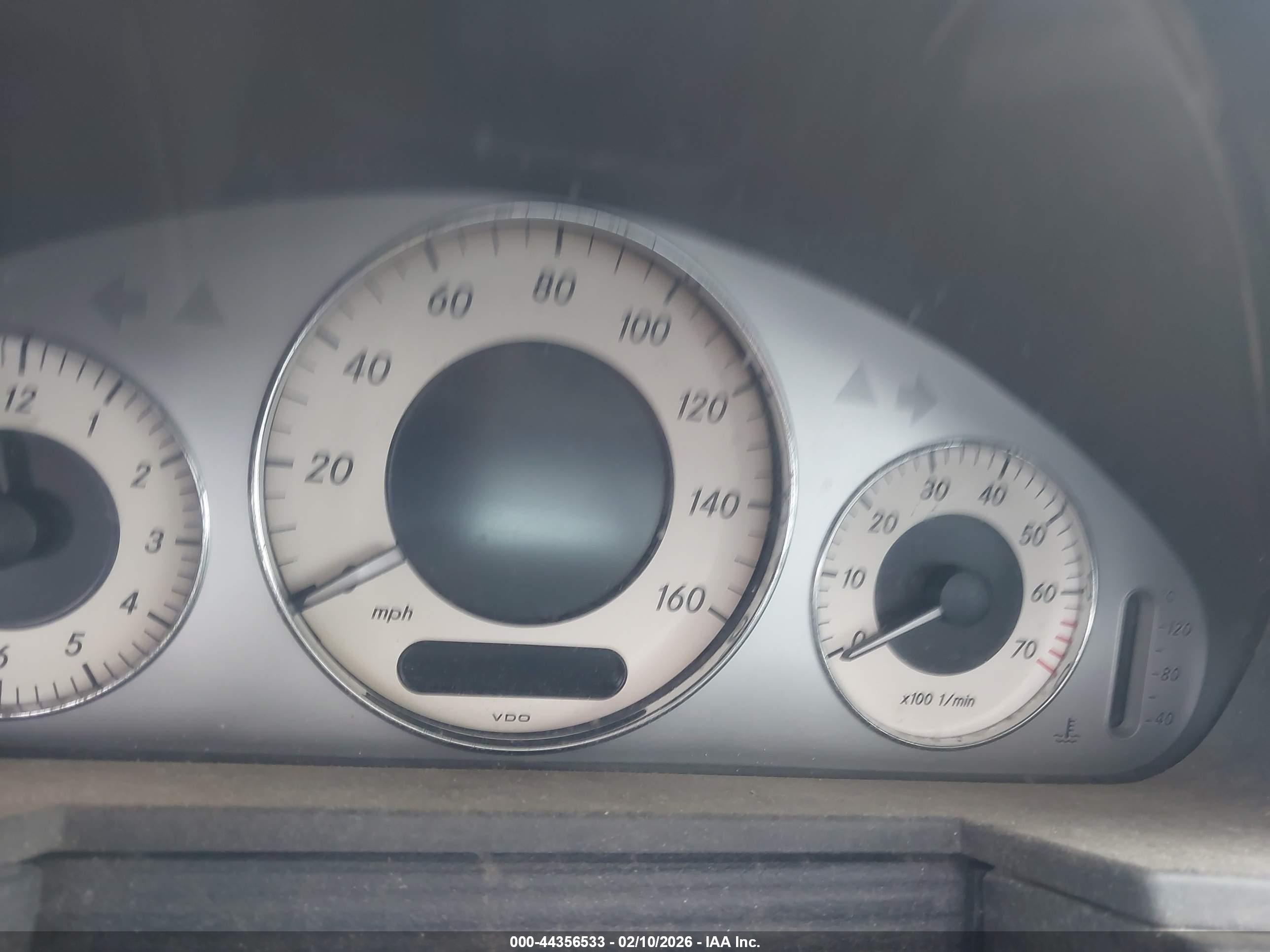 MERCEDES-BENZ E image 7