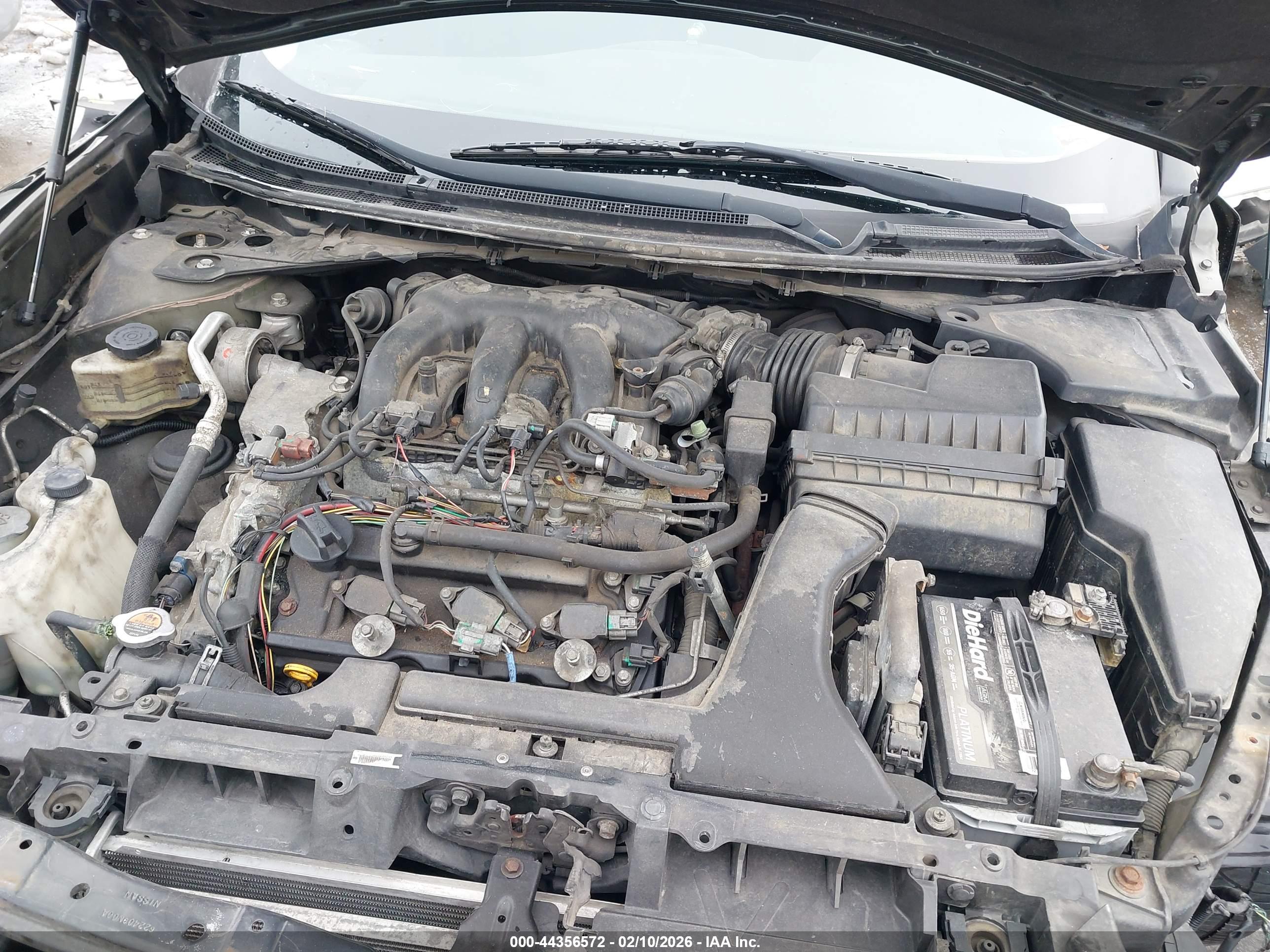 NISSAN MAXIMA image 10