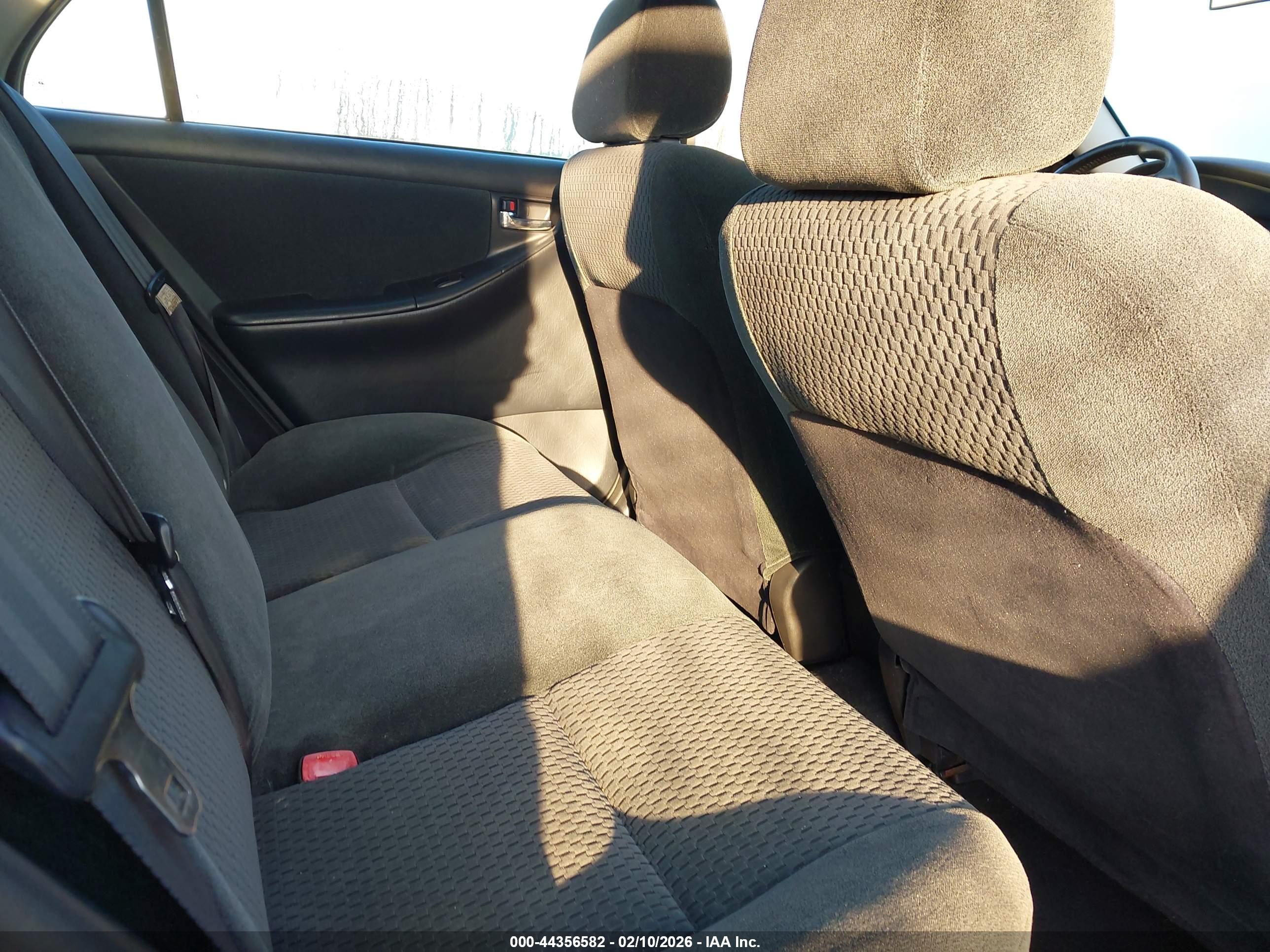 TOYOTA COROLLA image 8