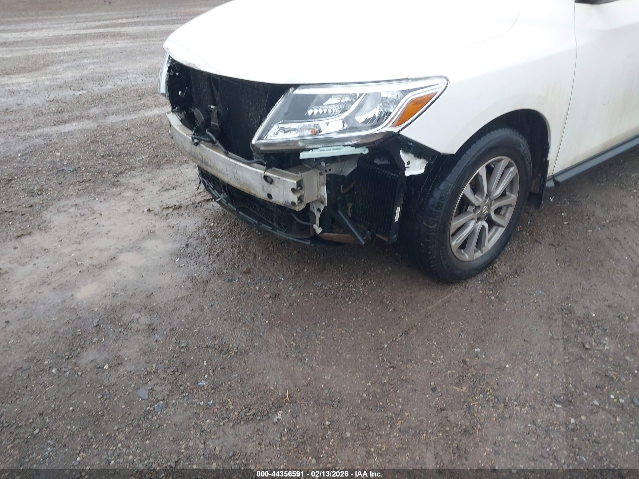 NISSAN PATHFINDER image 6