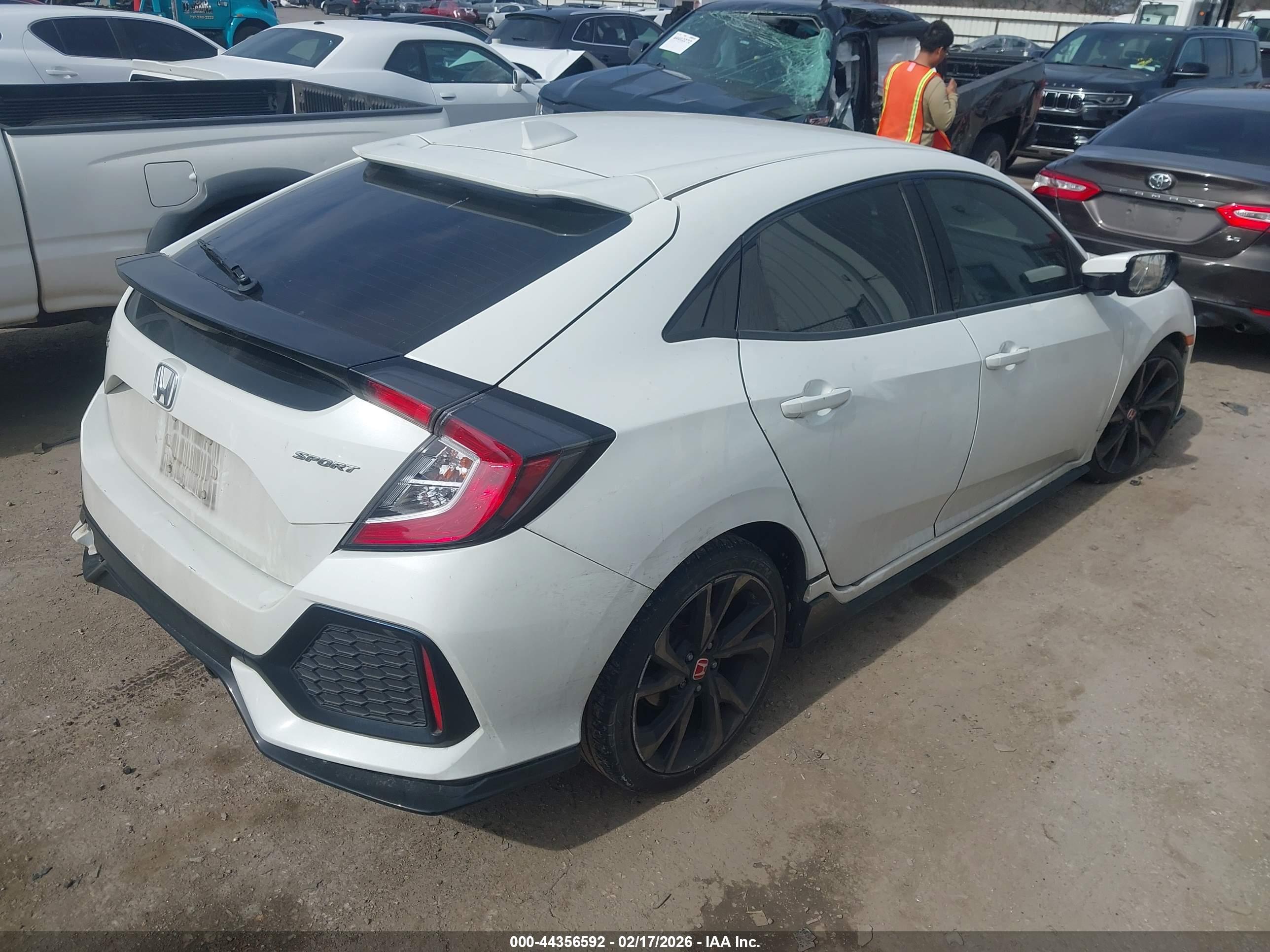 HONDA CIVIC image 4
