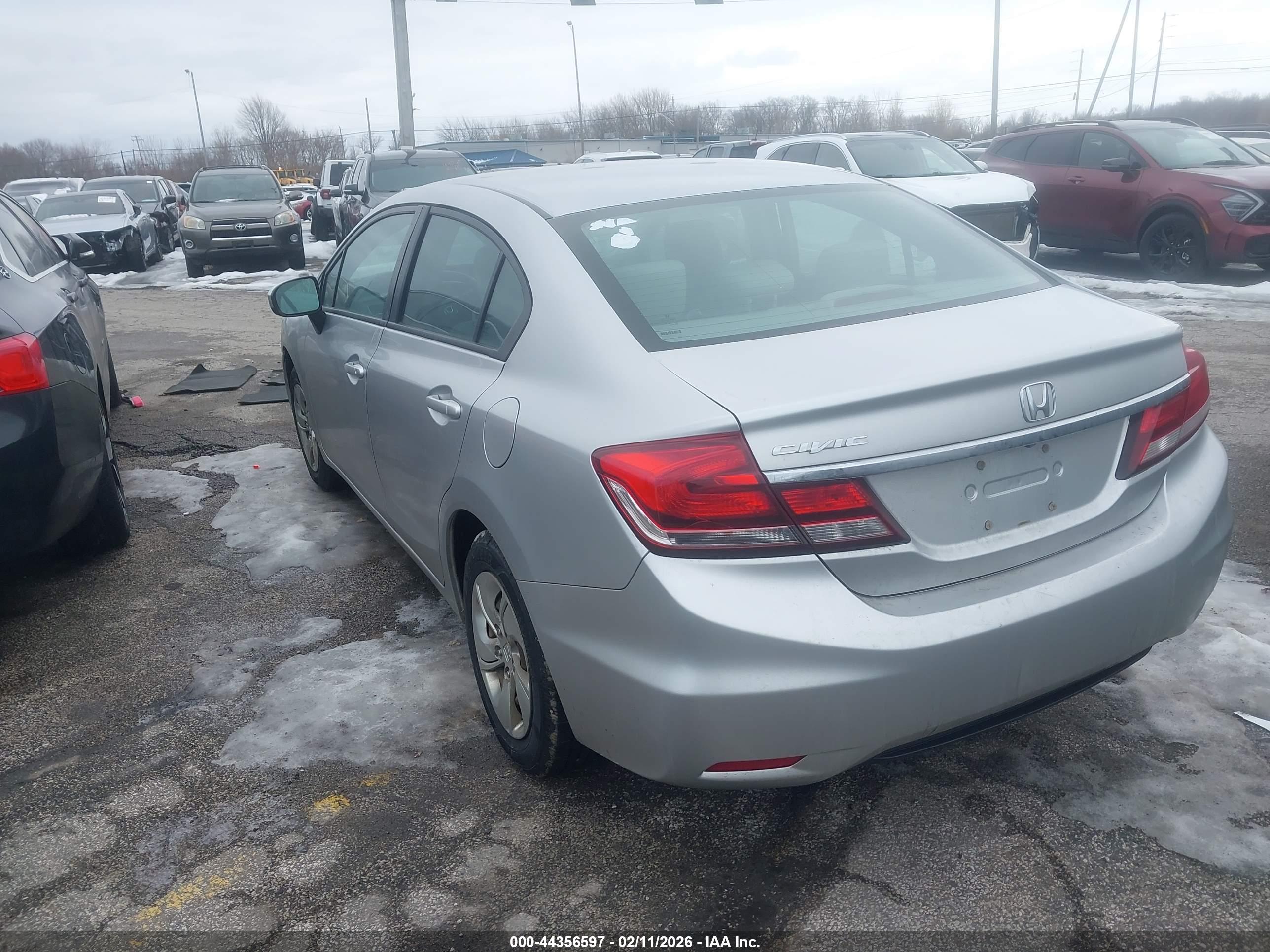 HONDA CIVIC image 3