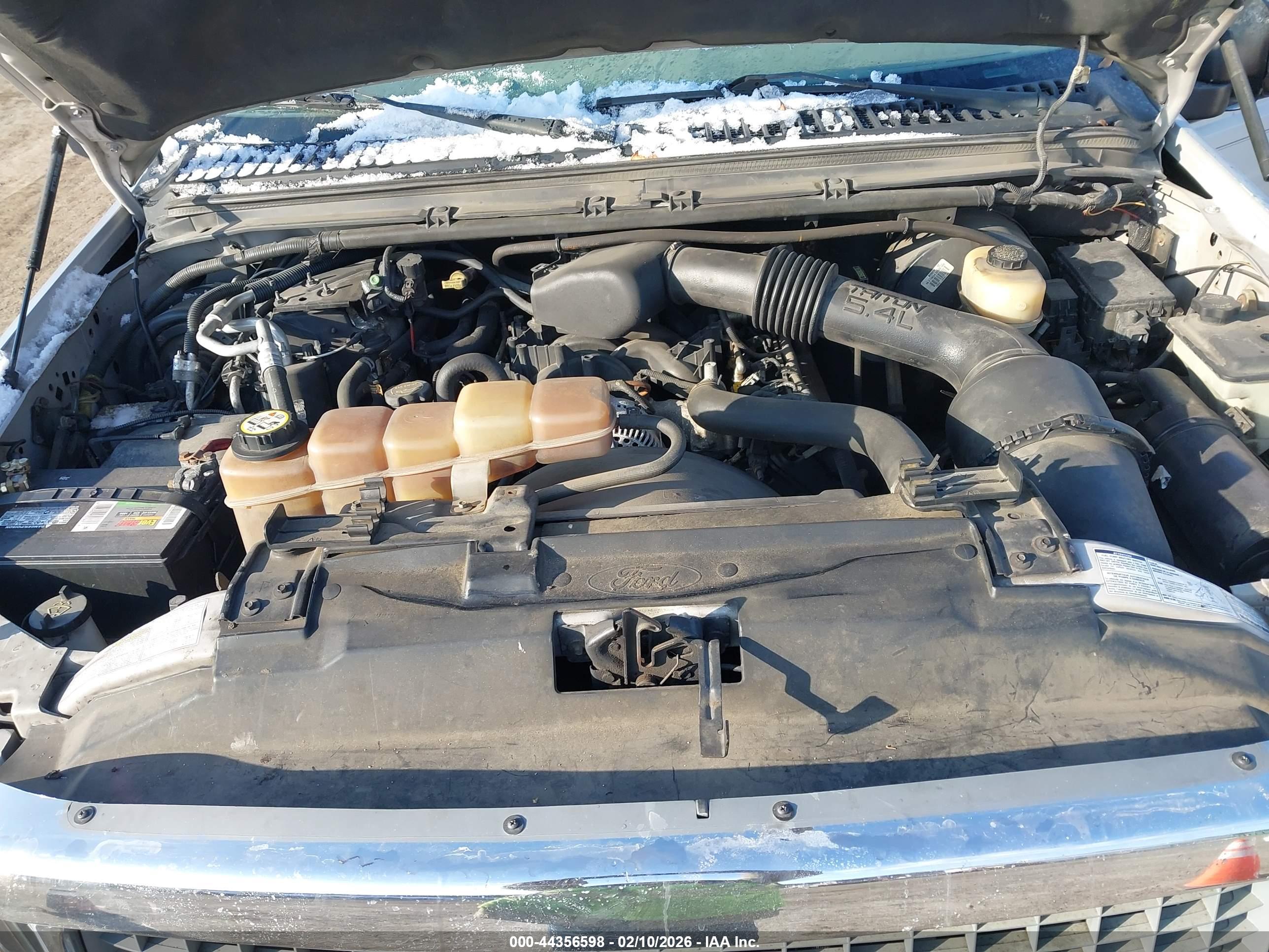 FORD EXCURSION image 10