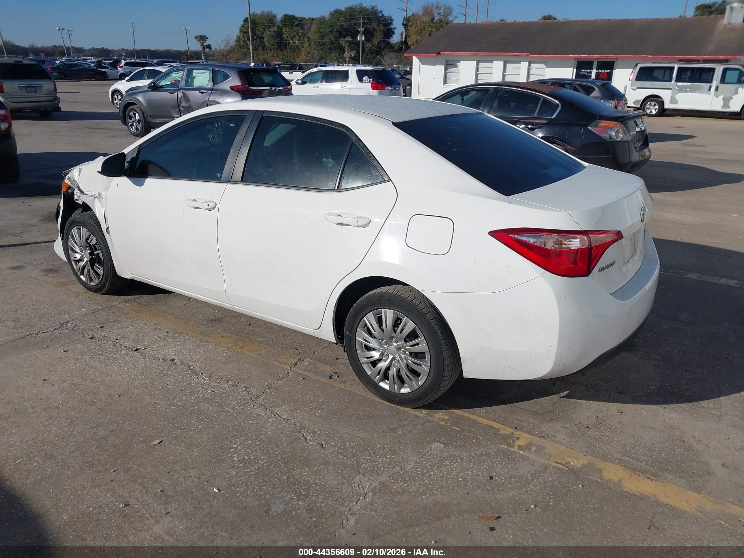 TOYOTA COROLLA image 3