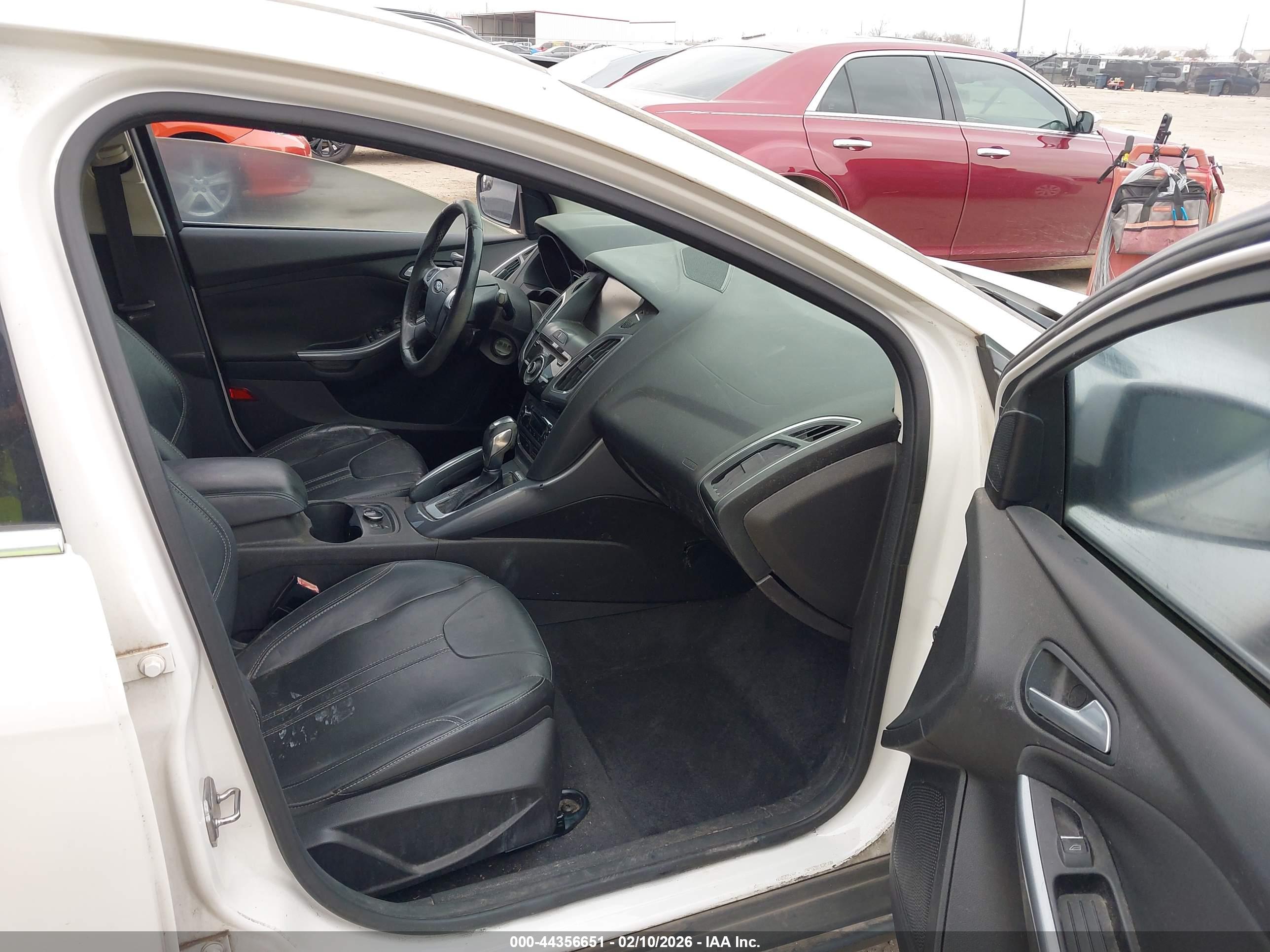 FORD FOCUS image 5
