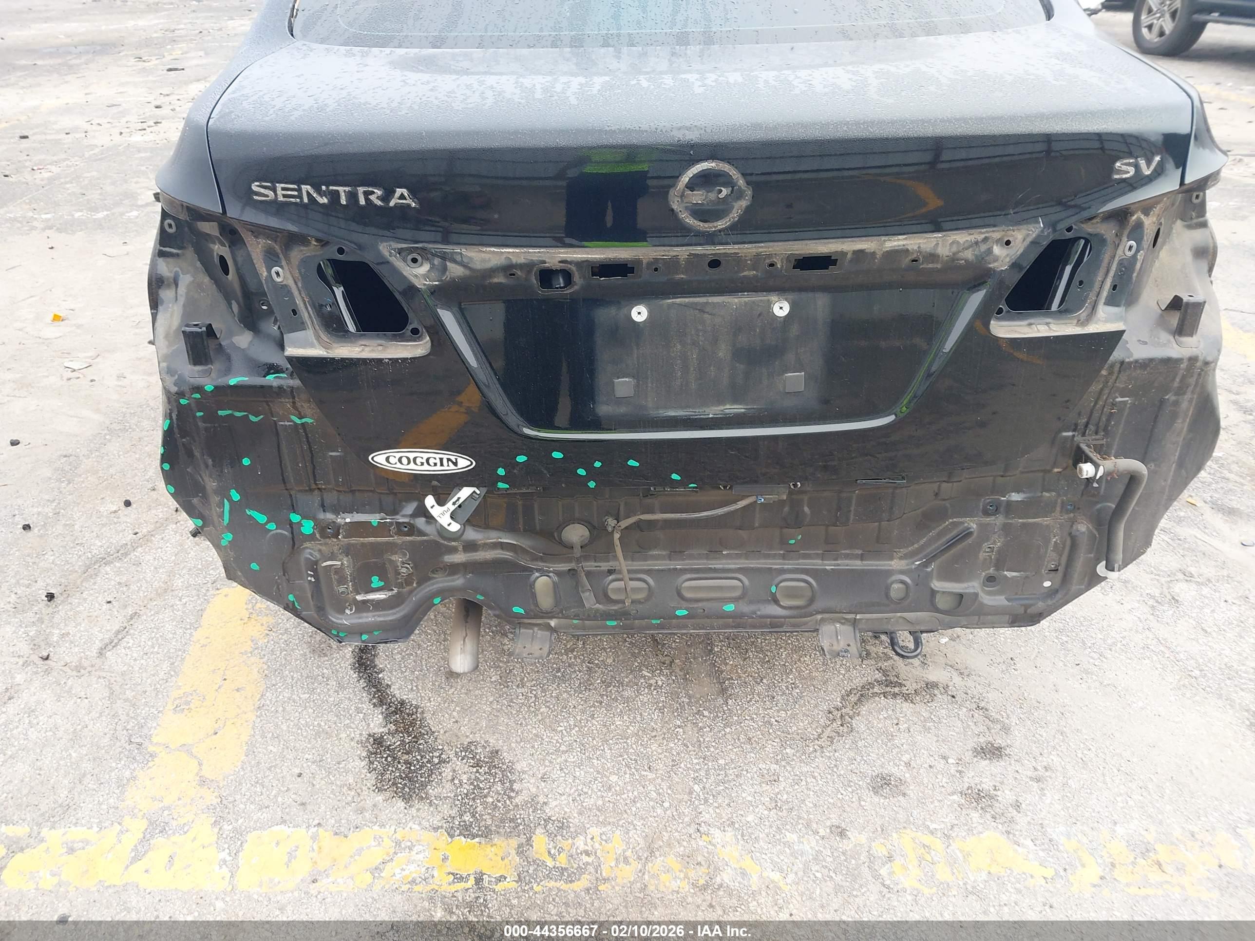 NISSAN SENTRA image 6