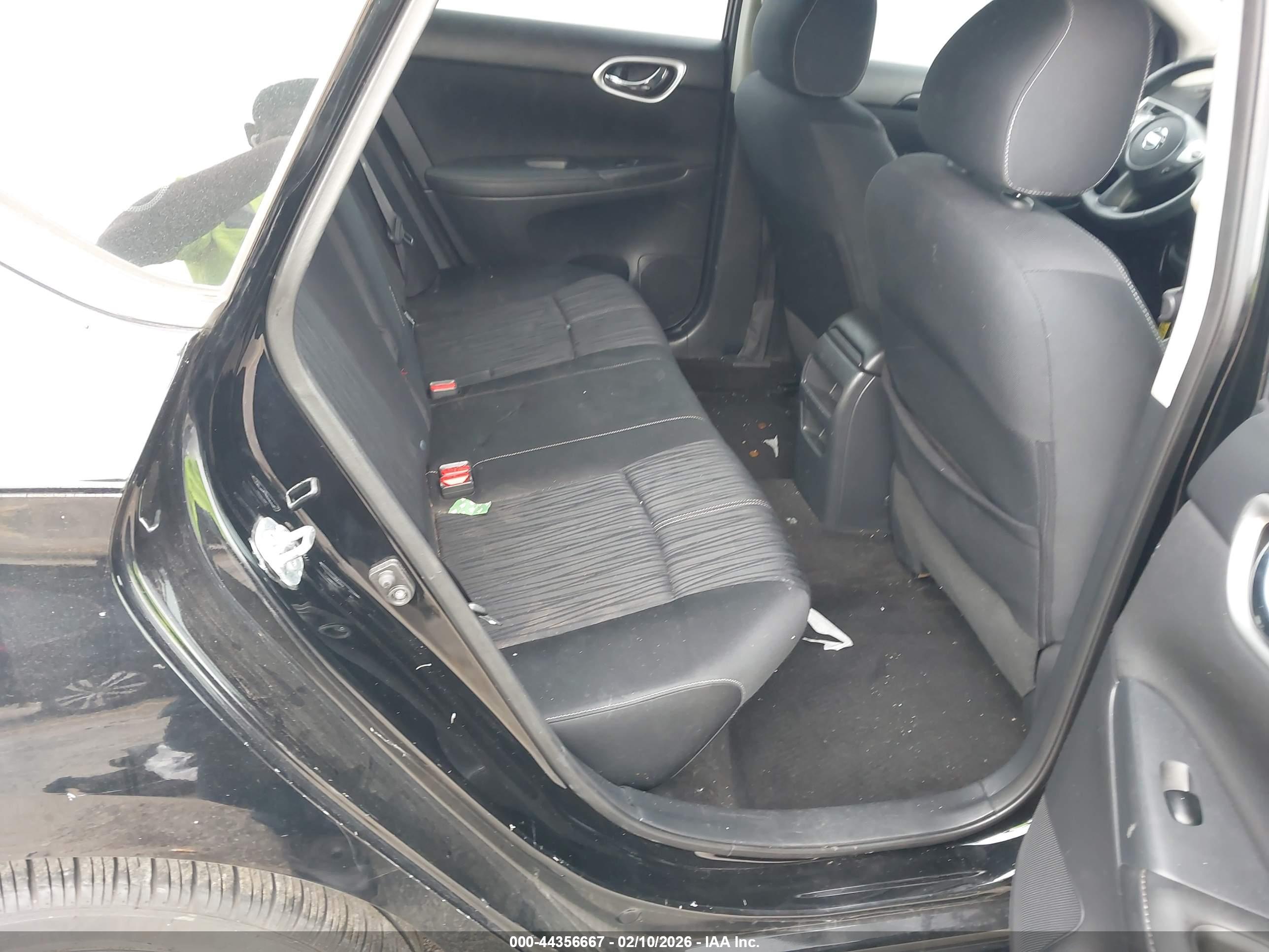 NISSAN SENTRA image 8