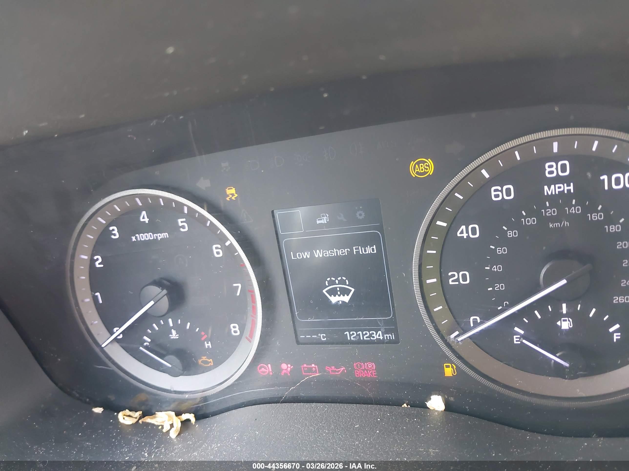 HYUNDAI TUCSON image 7