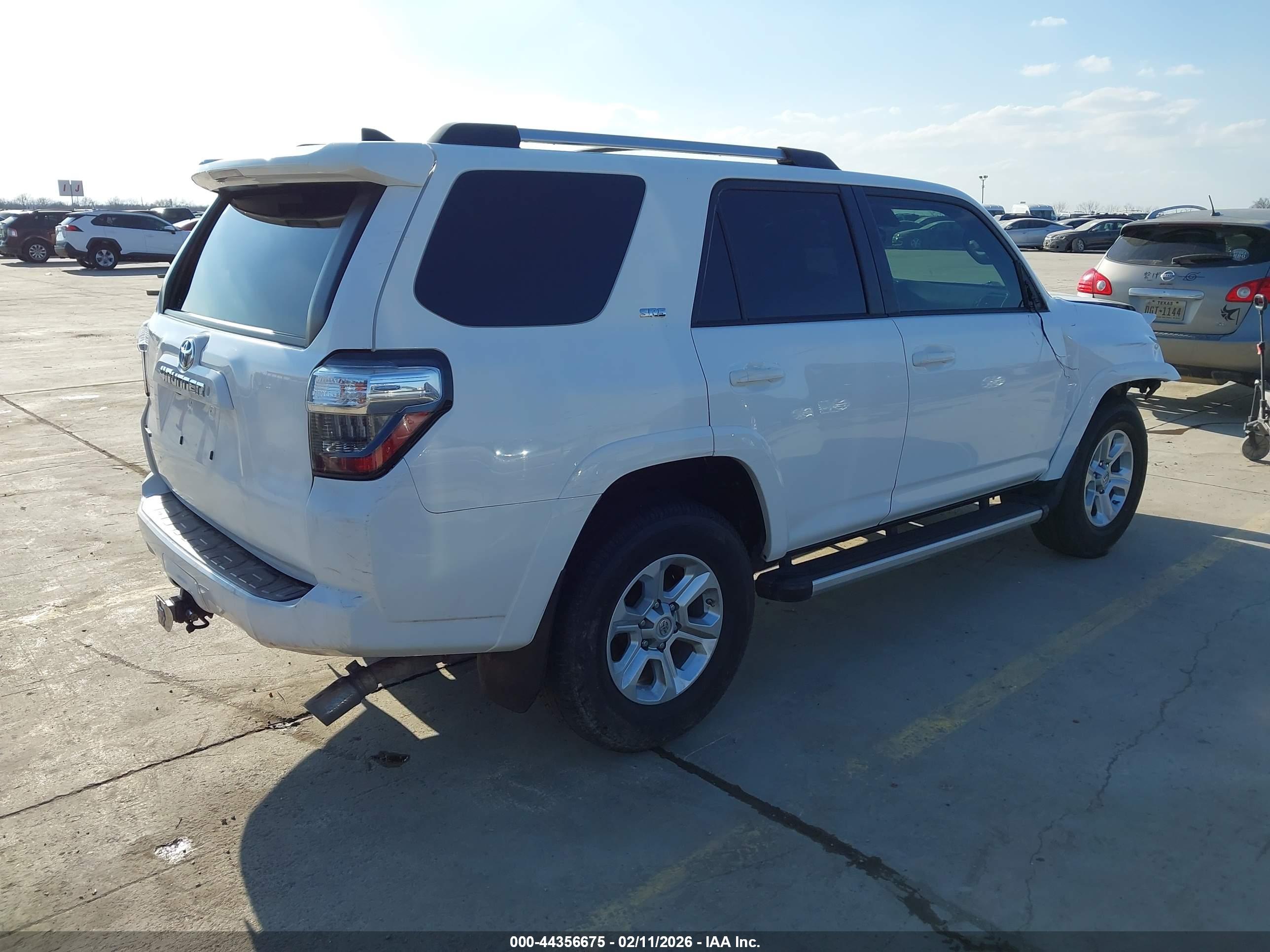TOYOTA 4RUNNER image 4