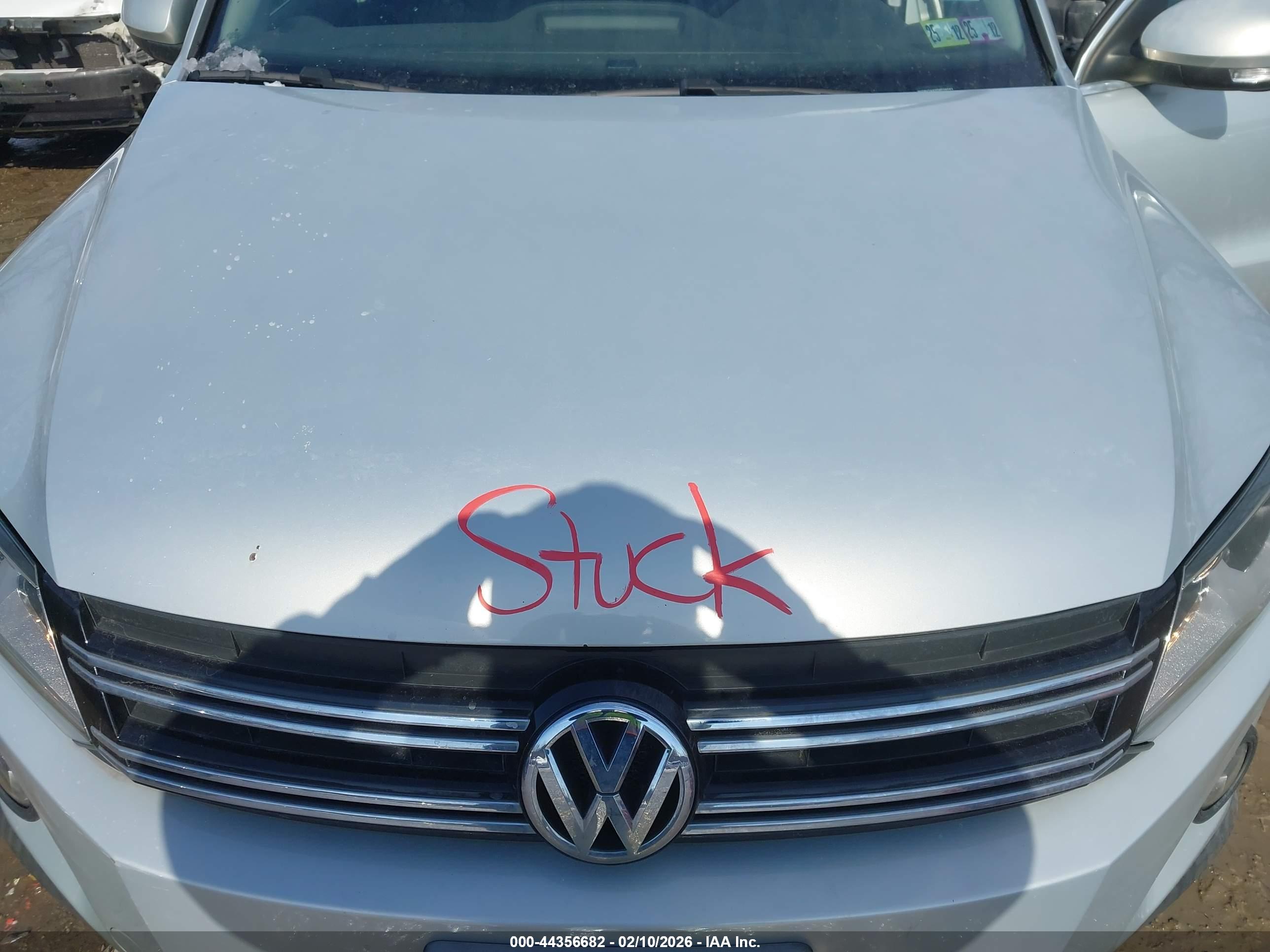 VOLKSWAGEN TIGUAN image 10
