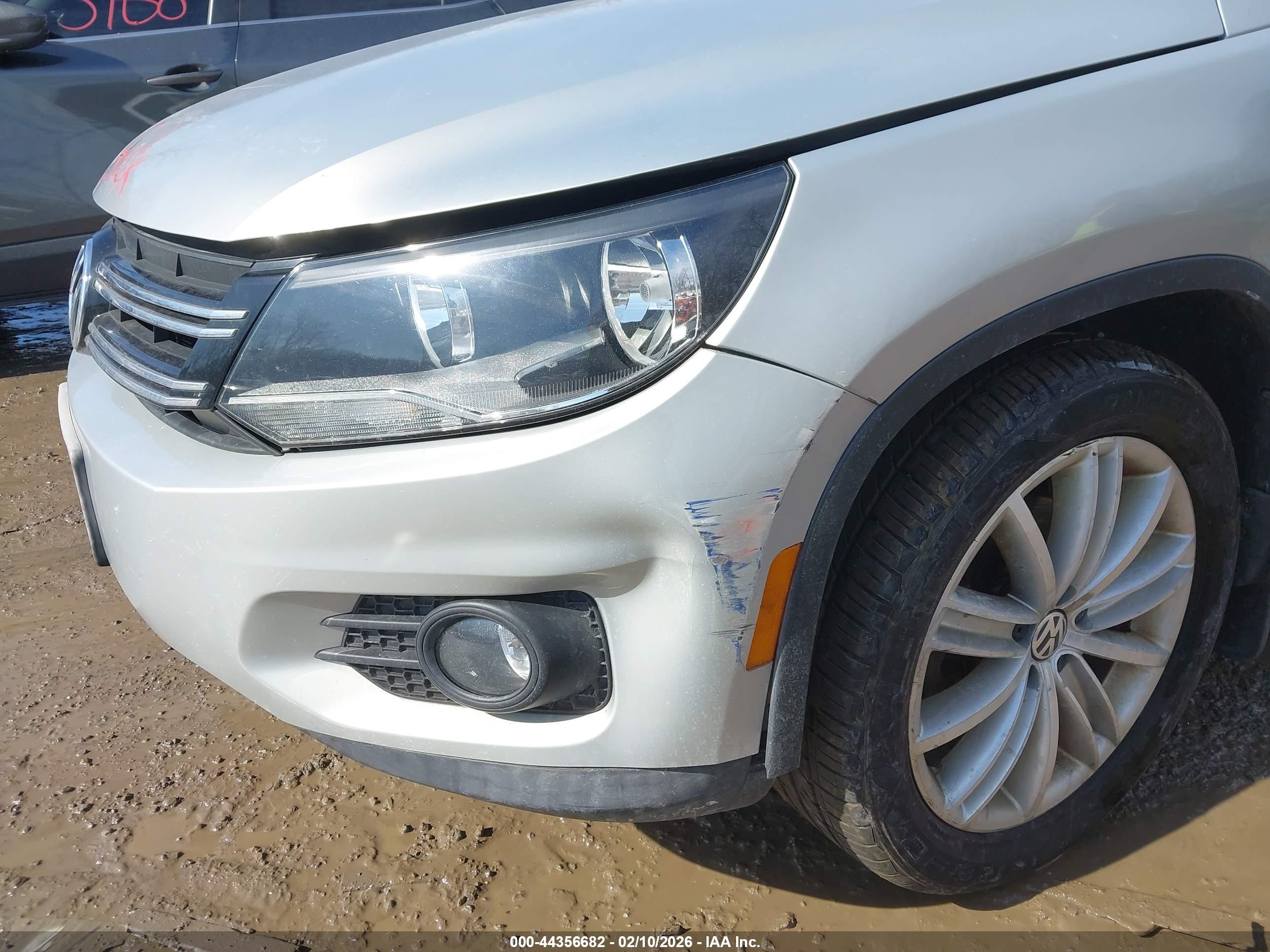 VOLKSWAGEN TIGUAN image 6
