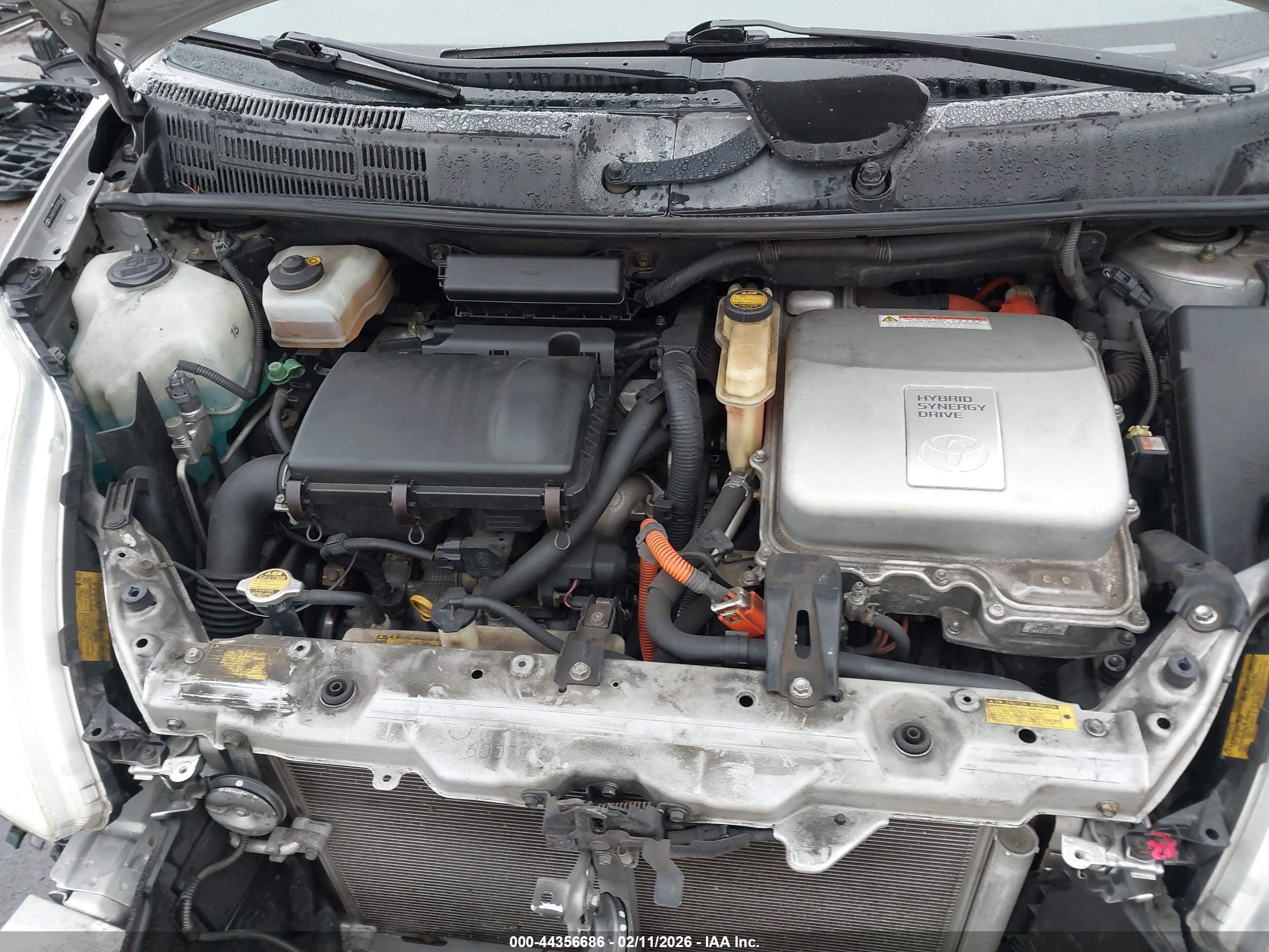 TOYOTA PRIUS image 10