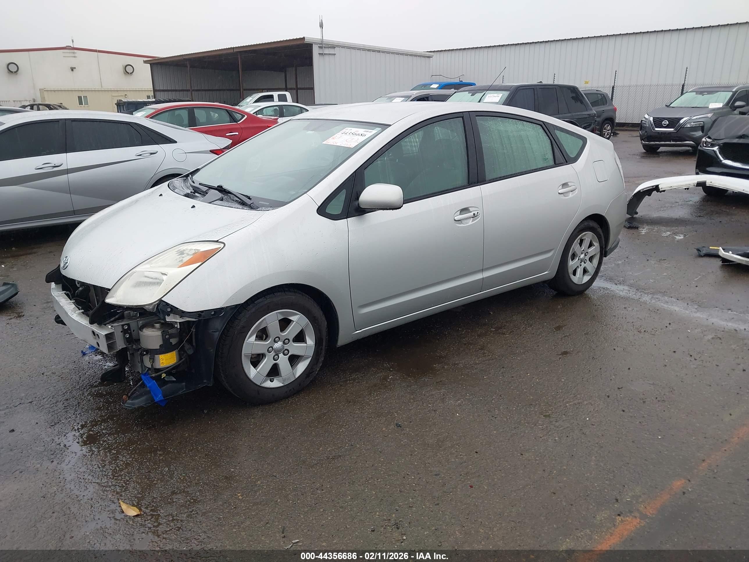 TOYOTA PRIUS image 2