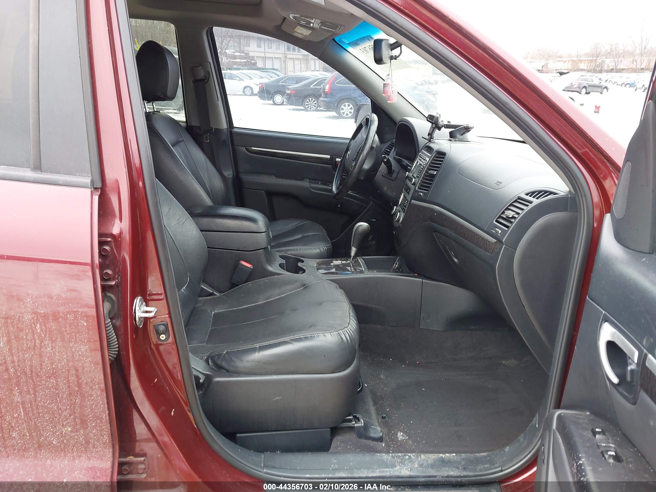 HYUNDAI SANTA image 5