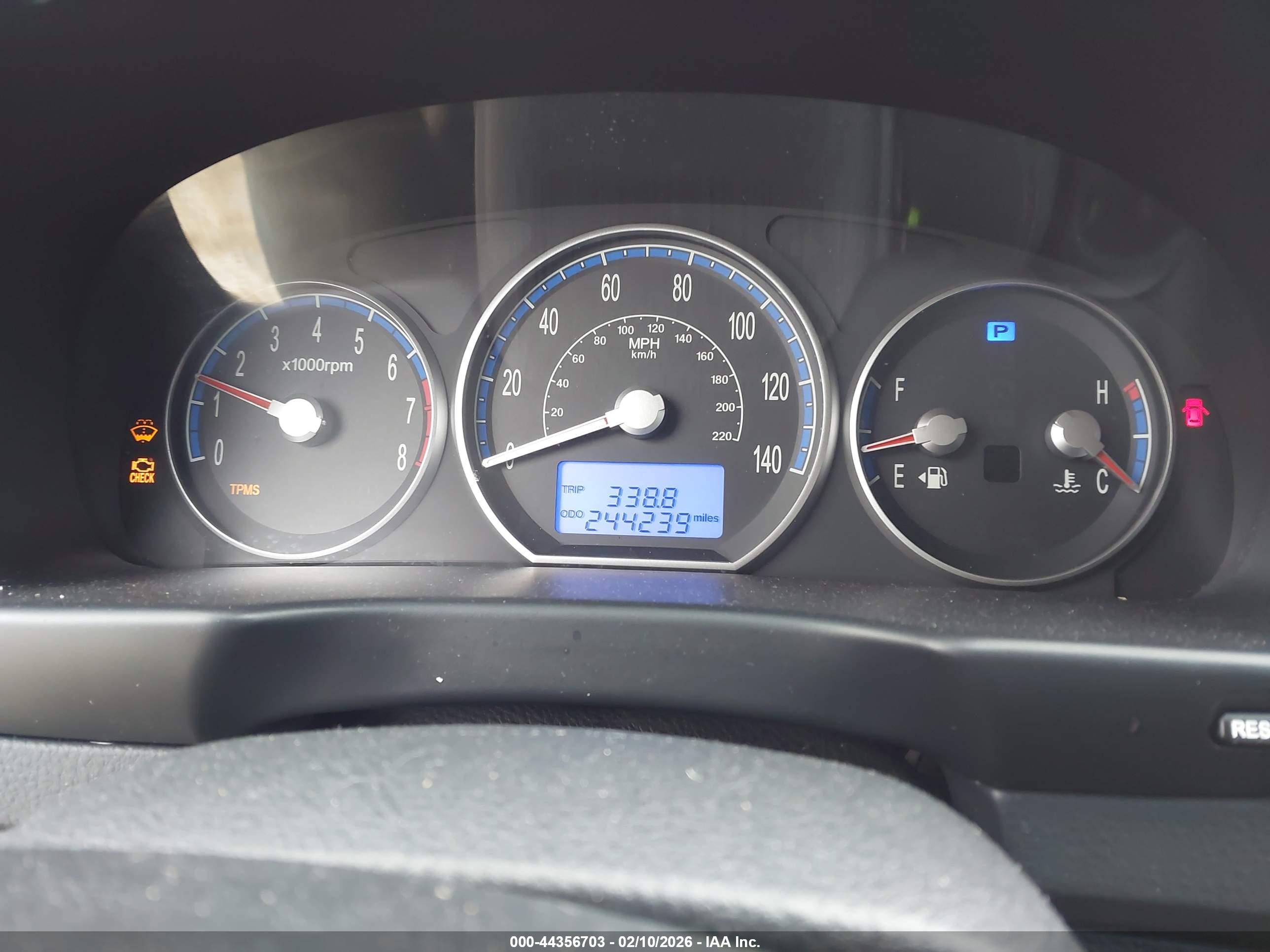 HYUNDAI SANTA image 7