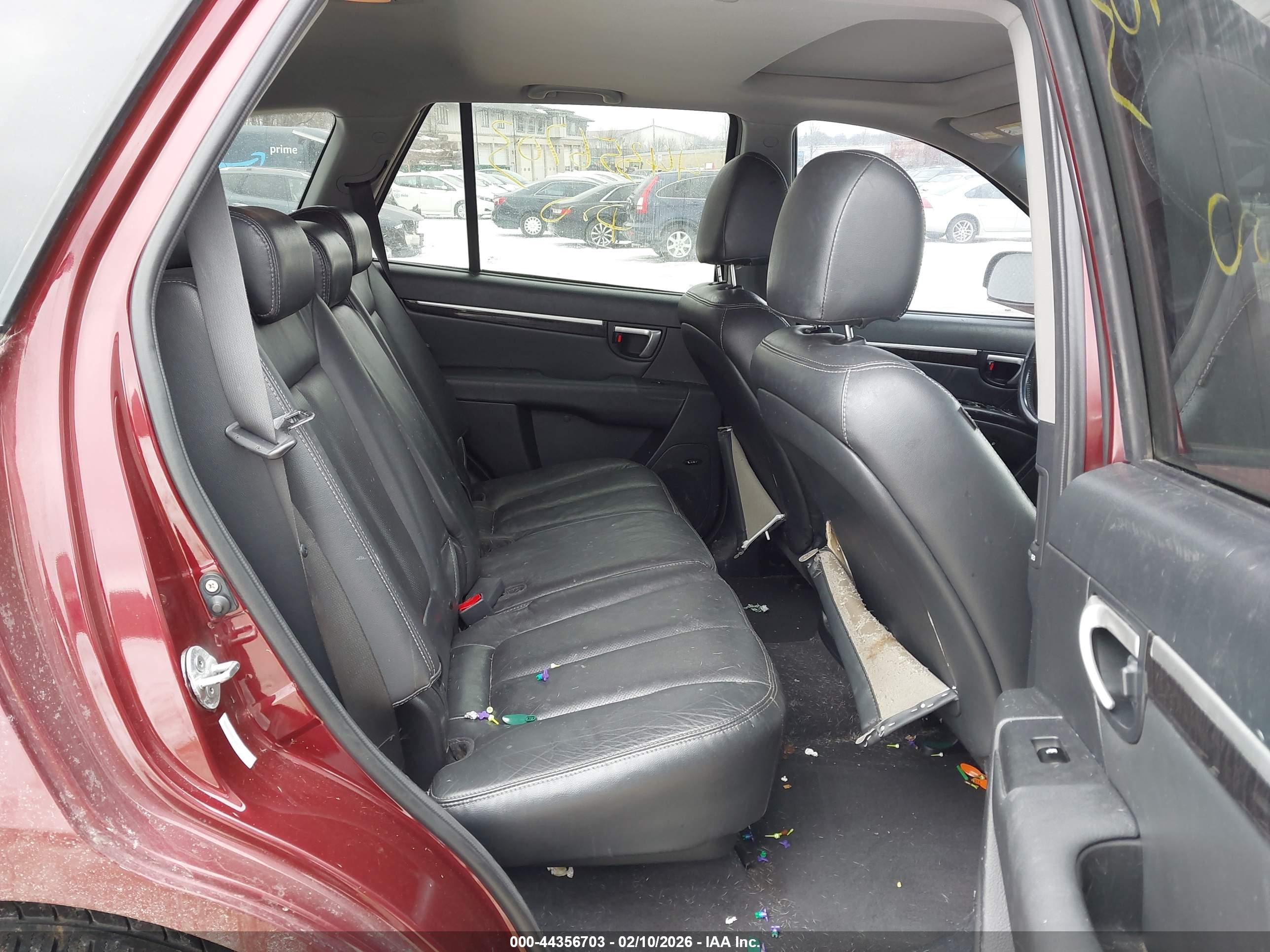 HYUNDAI SANTA image 8