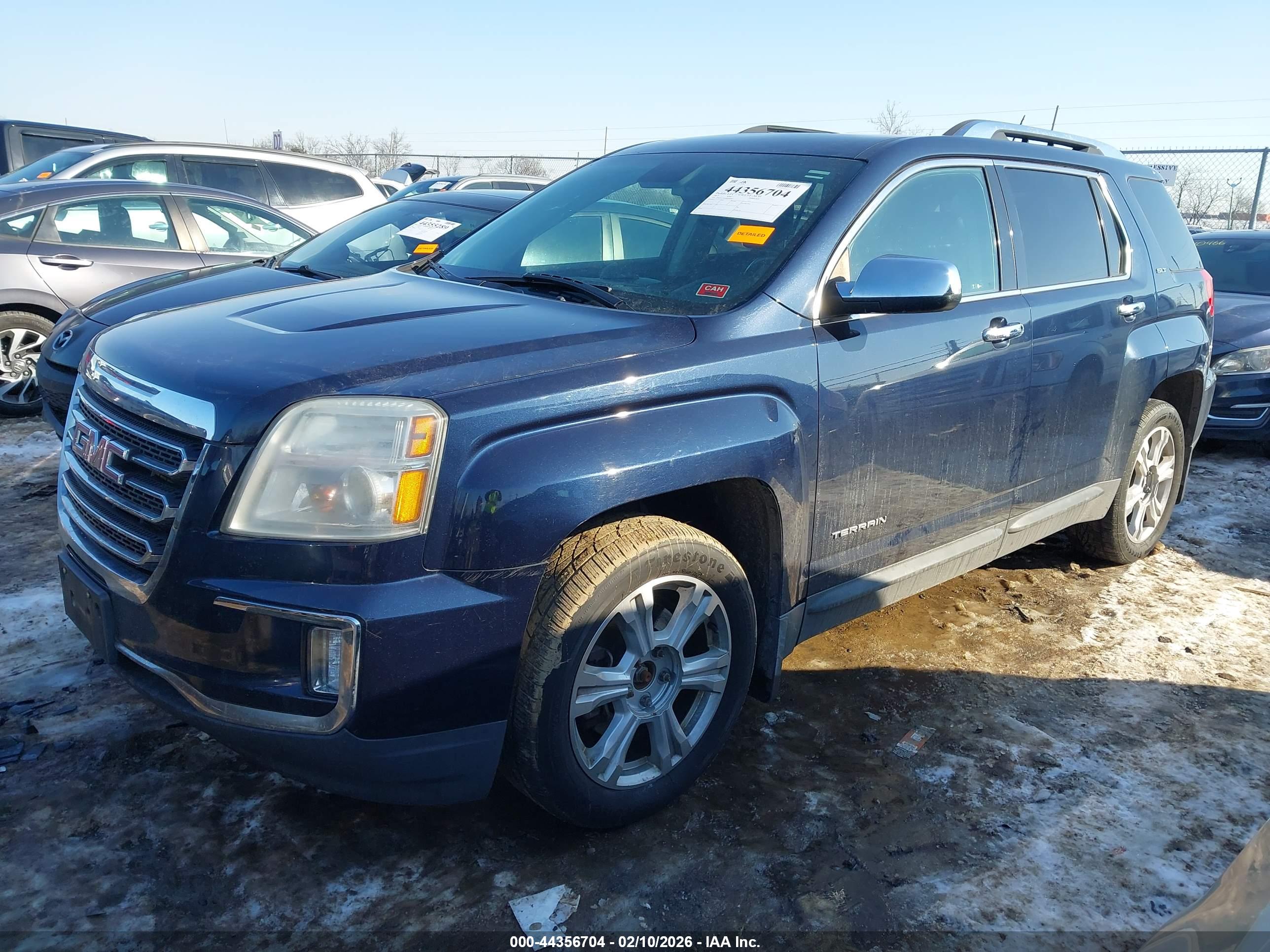 GMC TERRAIN image 2