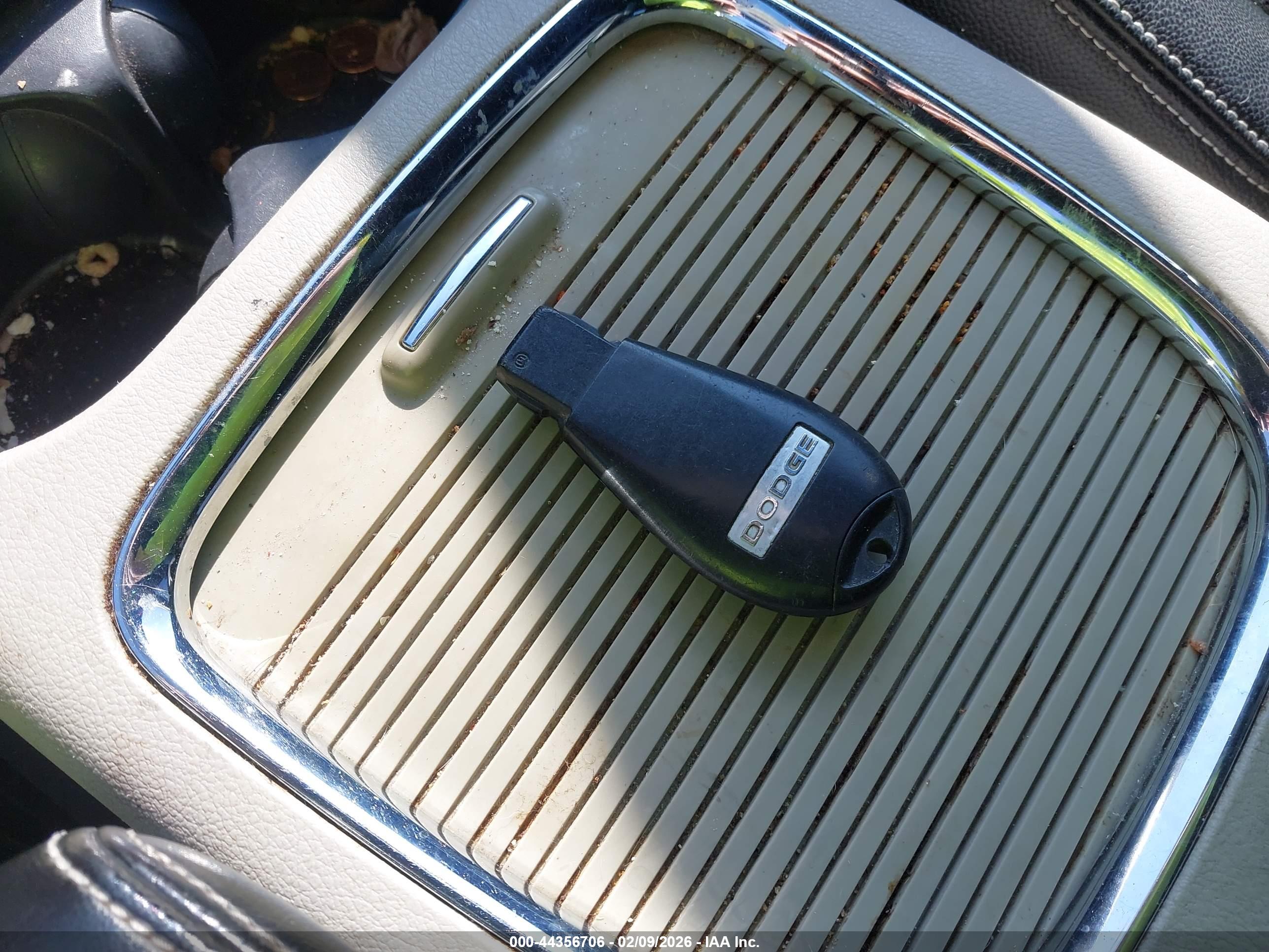 DODGE GRAND image 11