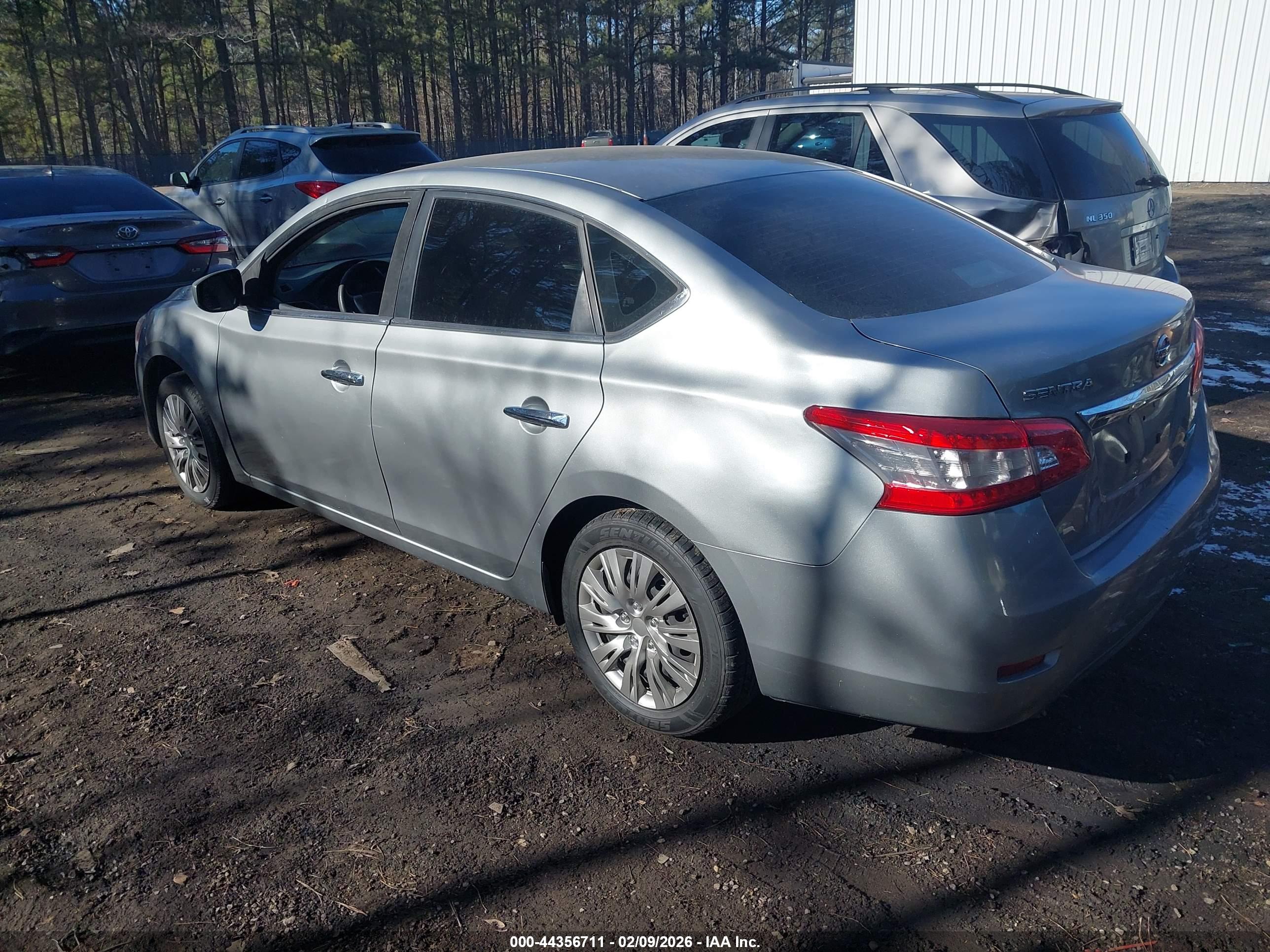 NISSAN SENTRA image 3