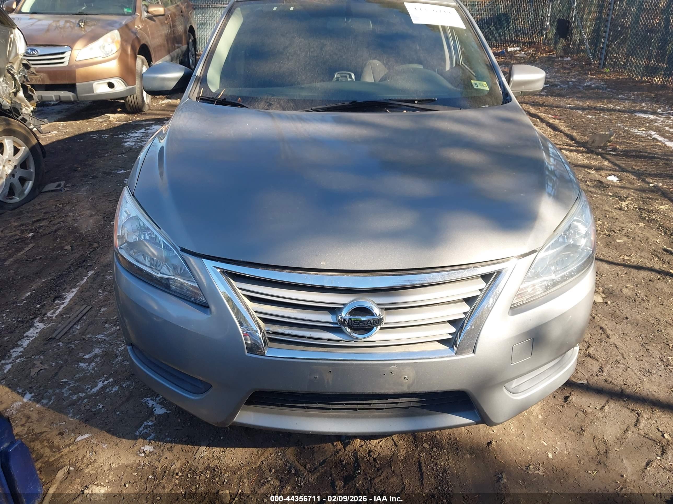 NISSAN SENTRA image 6