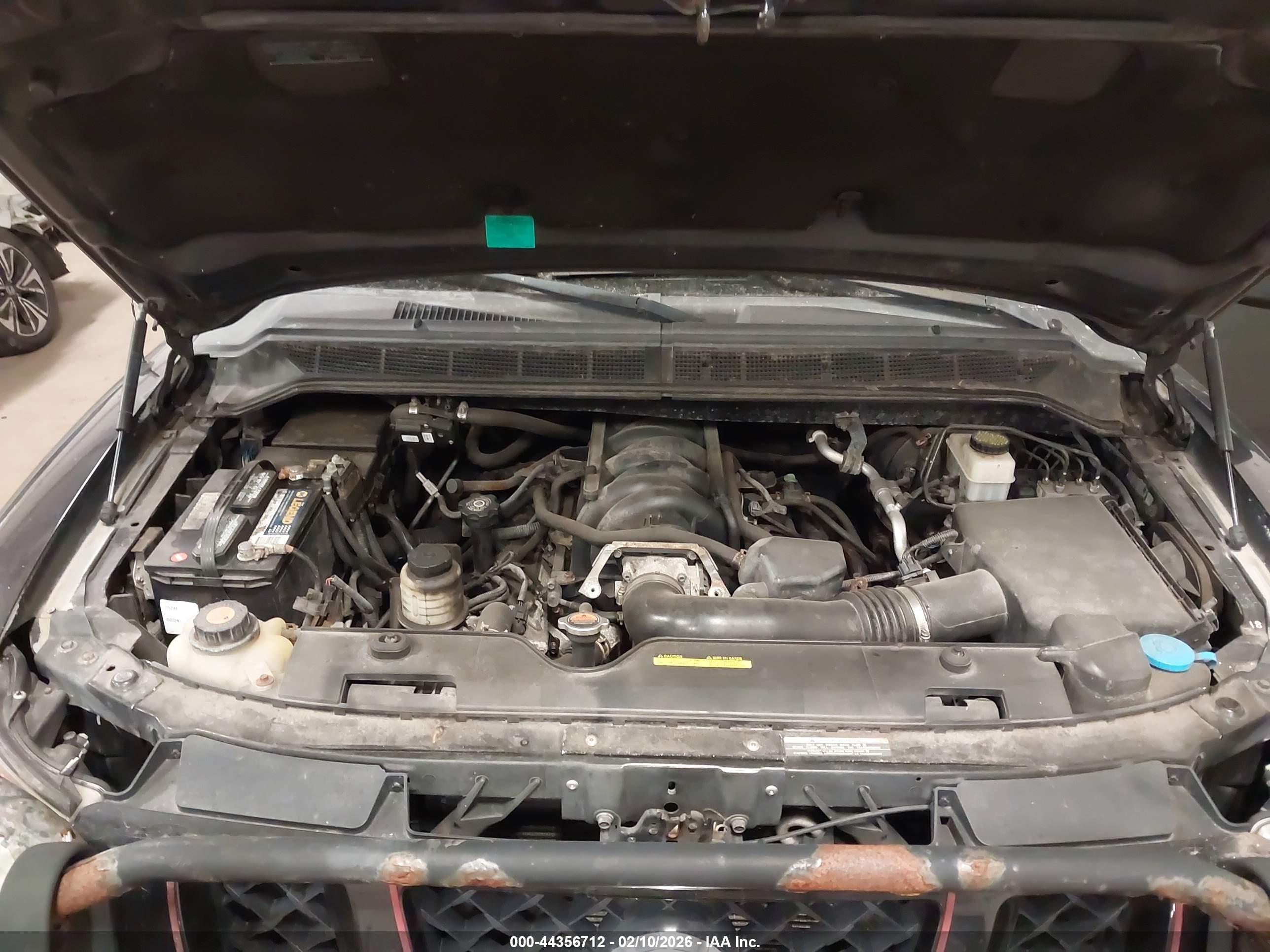 NISSAN TITAN image 10