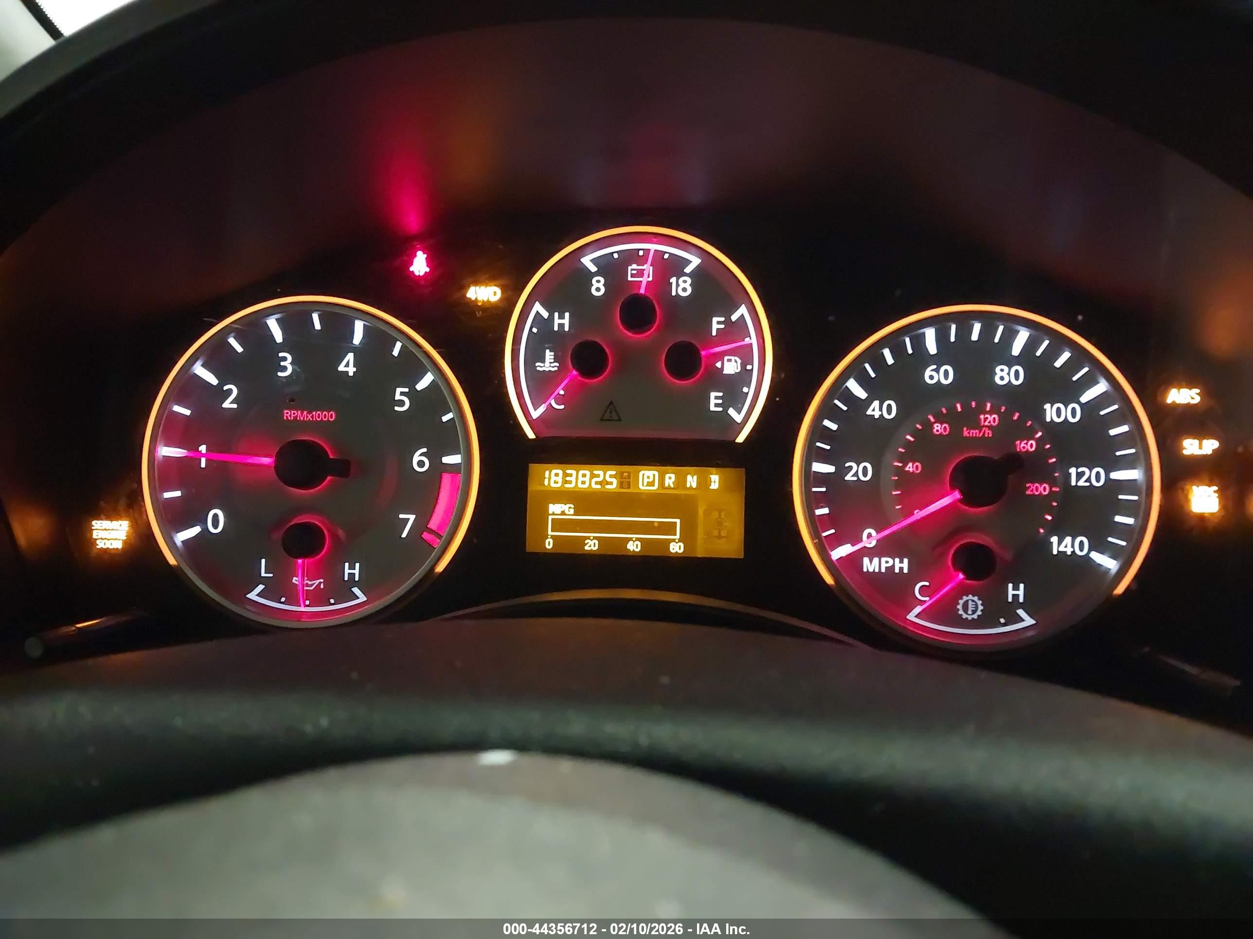 NISSAN TITAN image 7