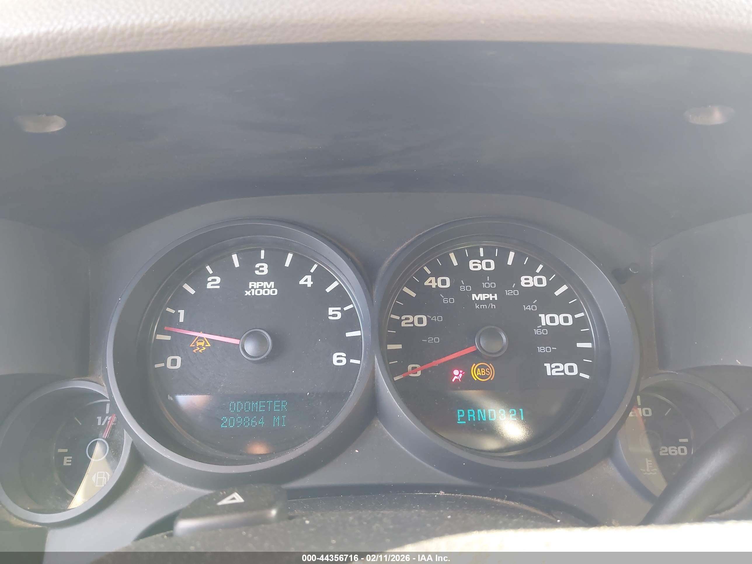 CHEVROLET SILVERADO image 7