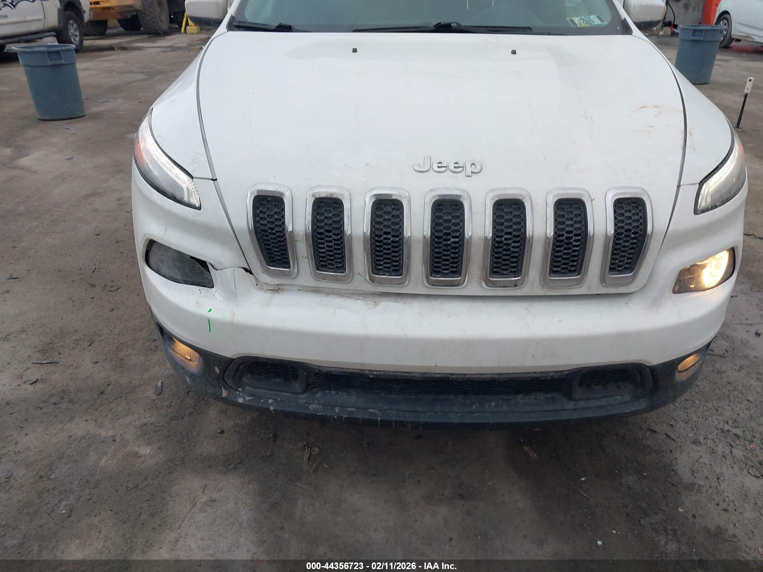JEEP CHEROKEE image 6