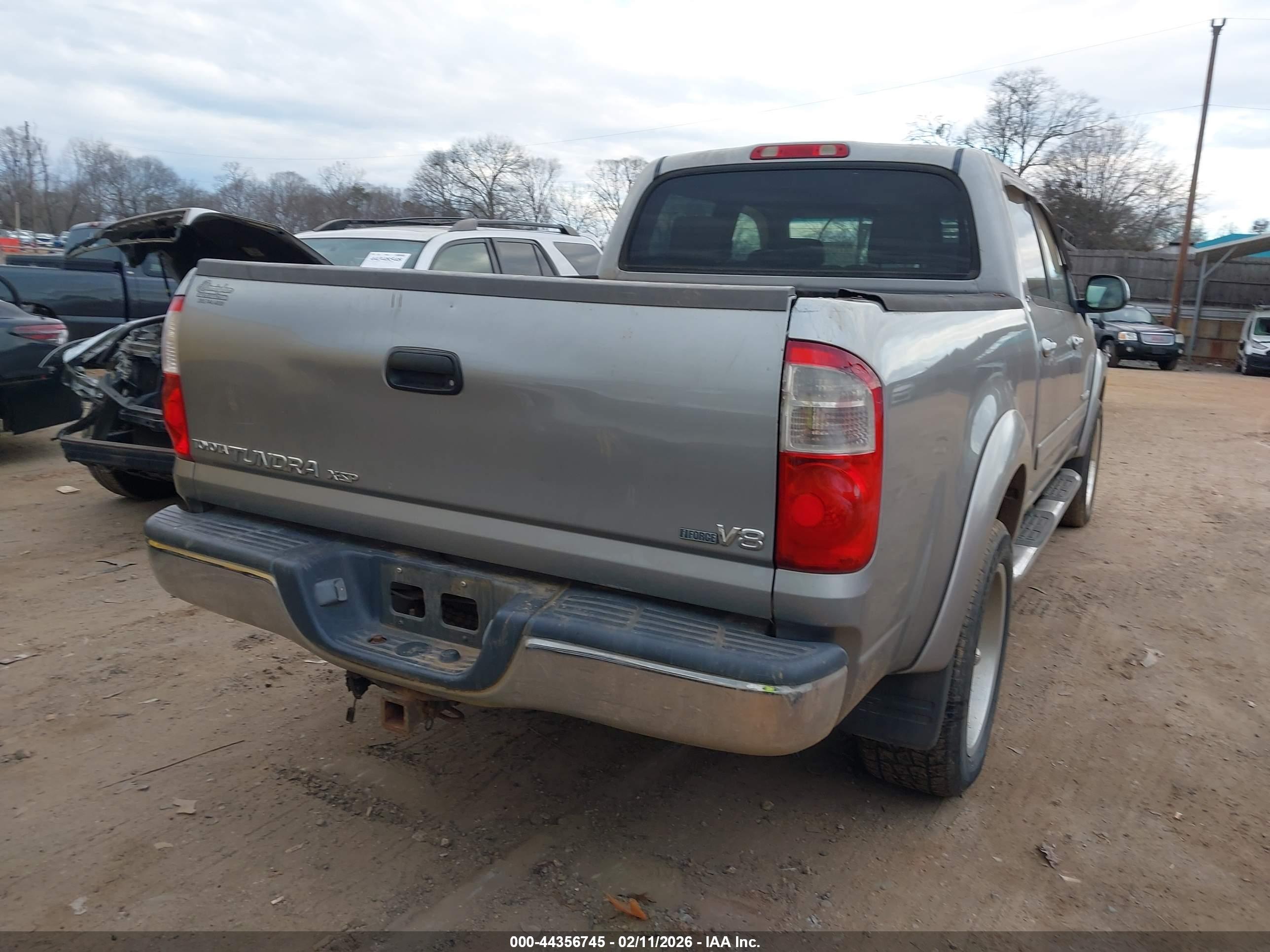 TOYOTA TUNDRA image 4