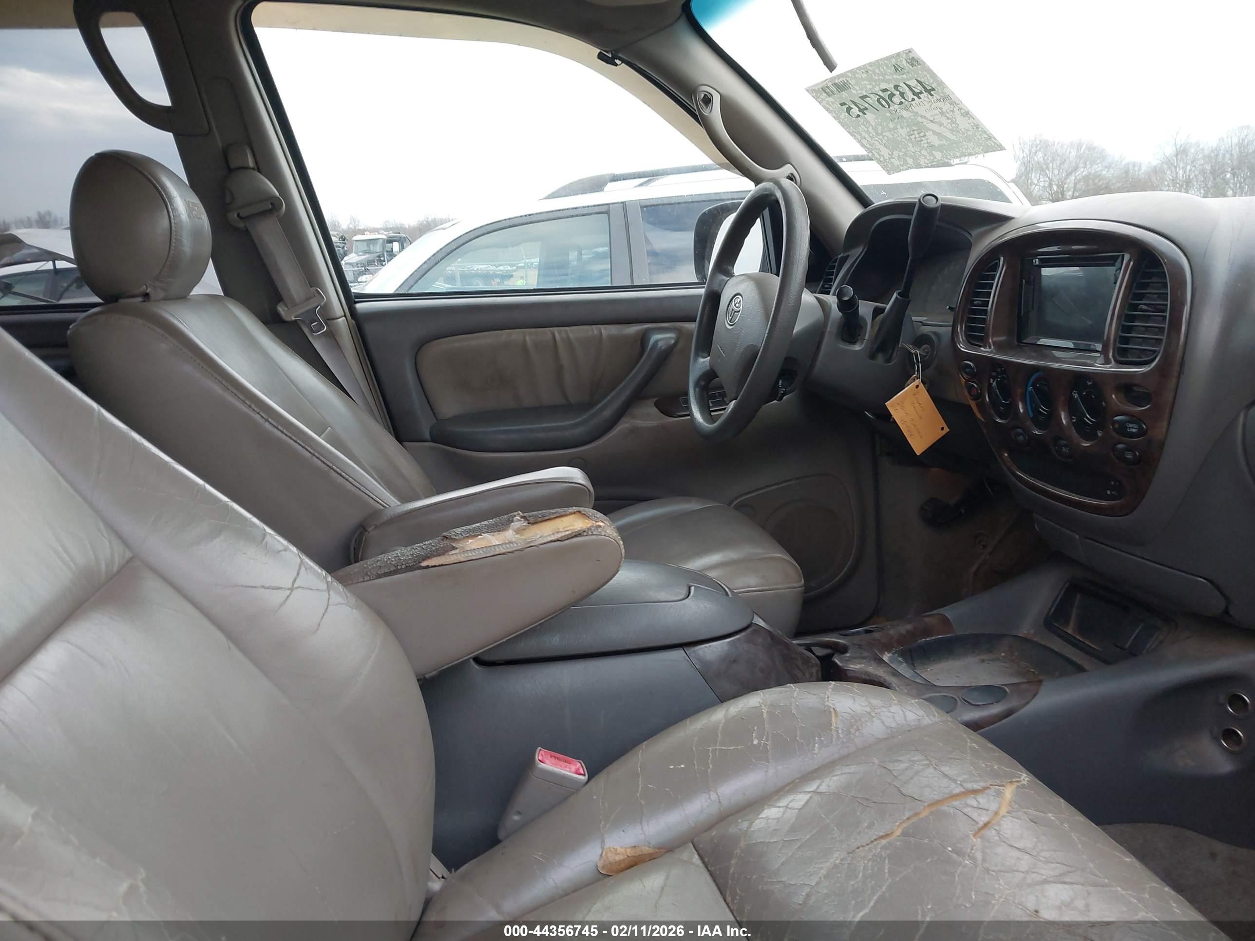 TOYOTA TUNDRA image 5