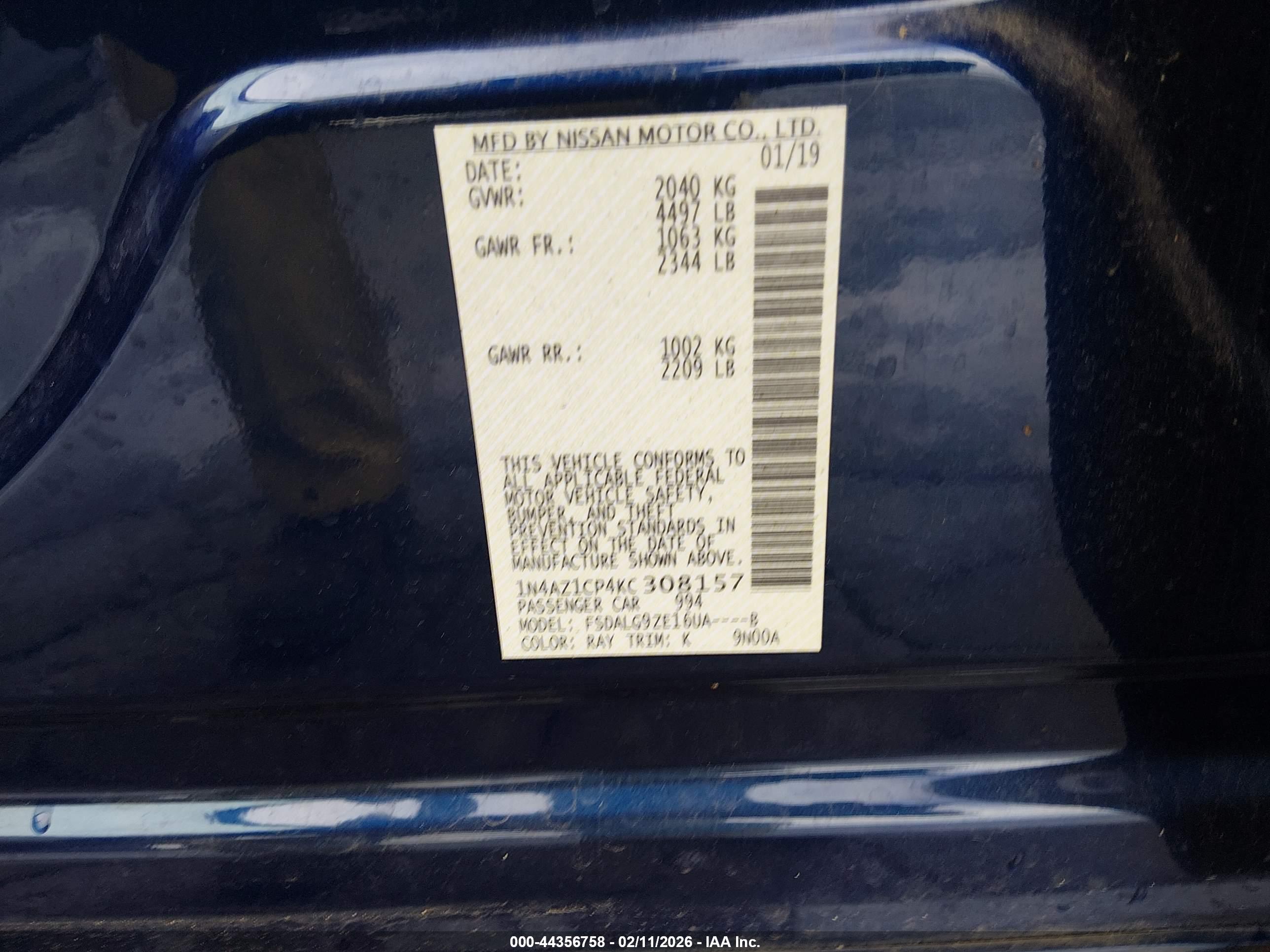 NISSAN LEAF image 9