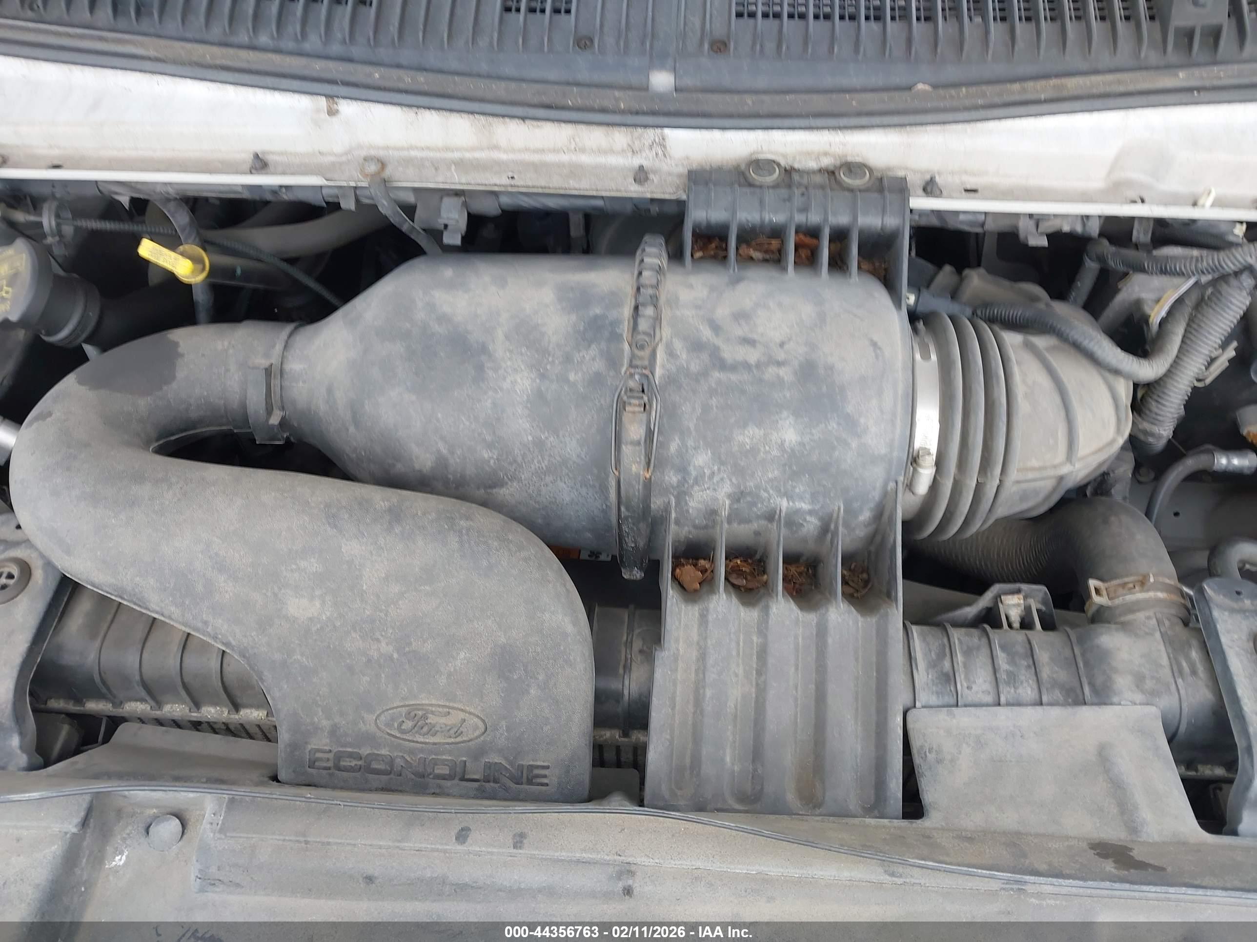FORD E-150 image 10