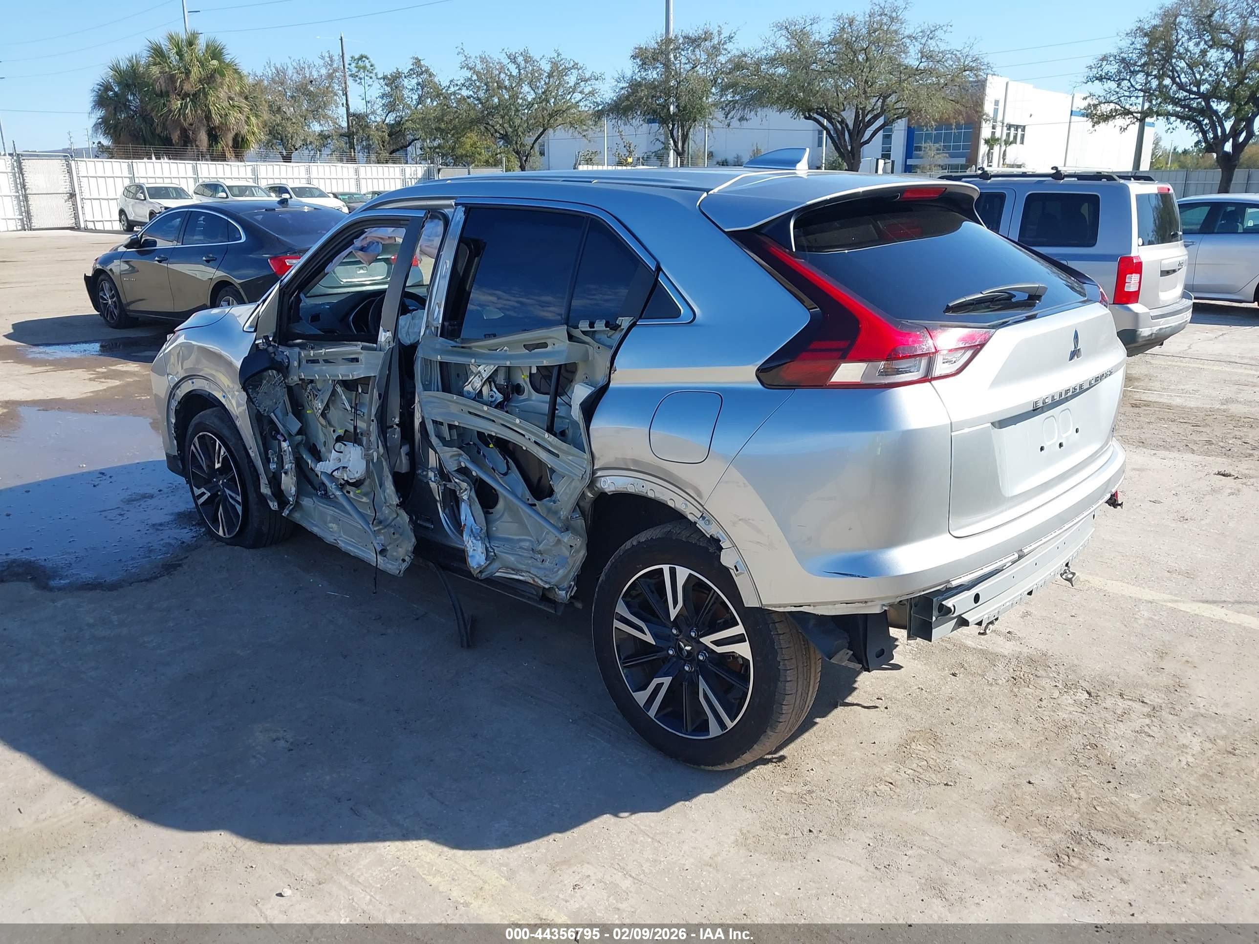 MITSUBISHI ECLIPSE image 3