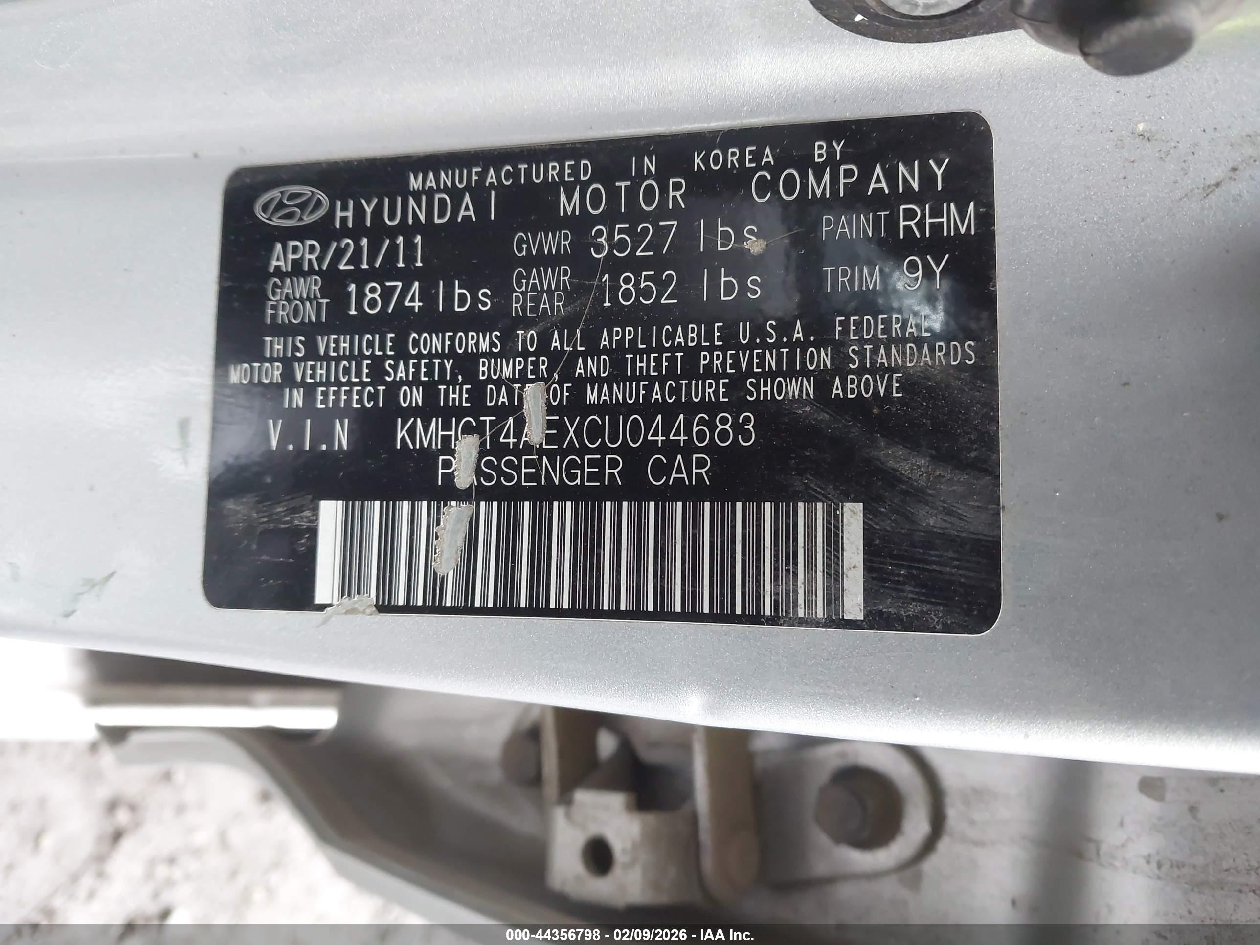 HYUNDAI ACCENT image 9