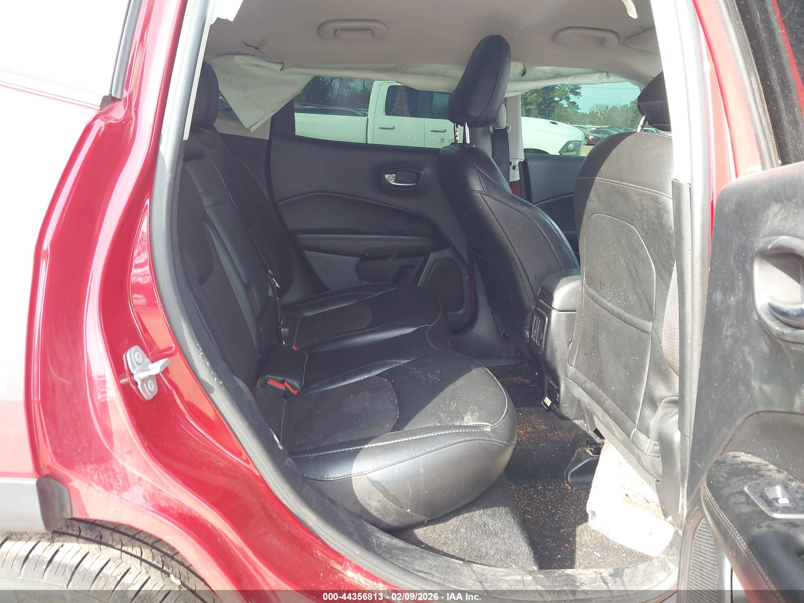 JEEP COMPASS image 8