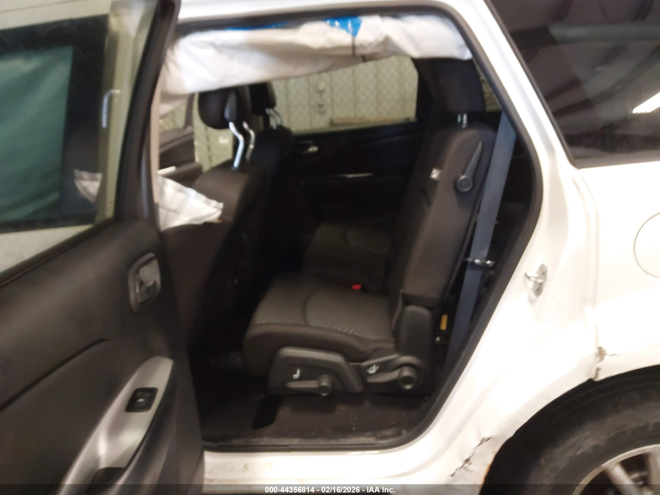 DODGE JOURNEY image 8