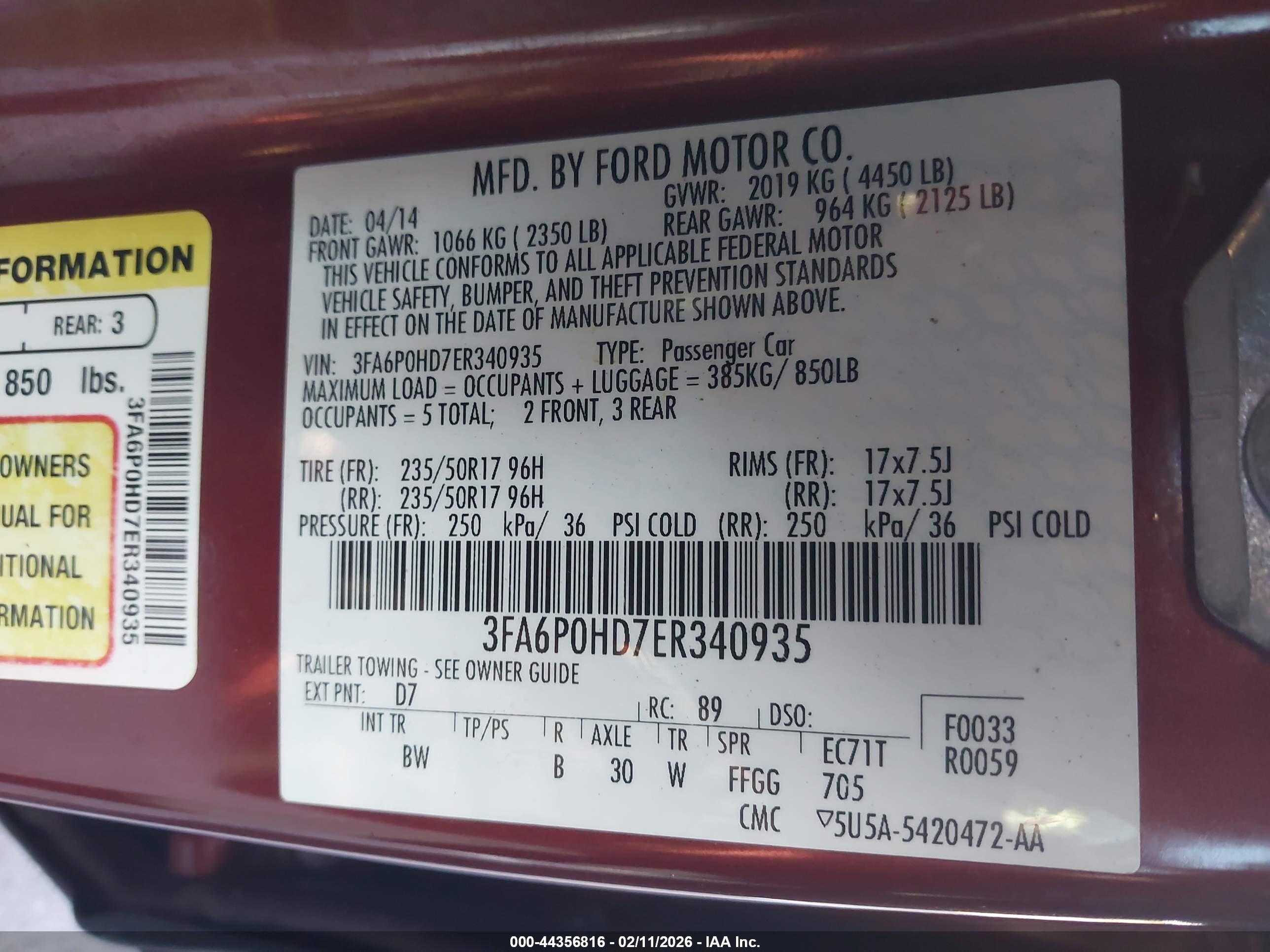 FORD FUSION image 9