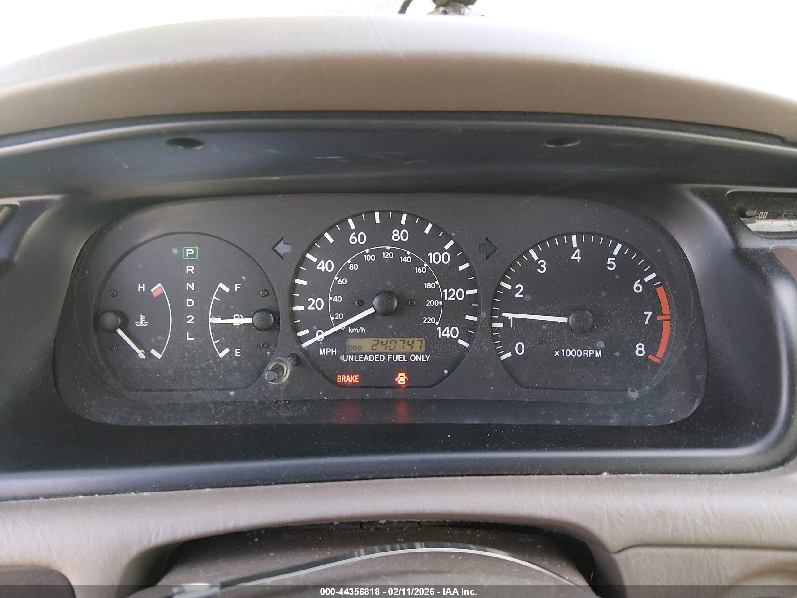 TOYOTA CAMRY image 7