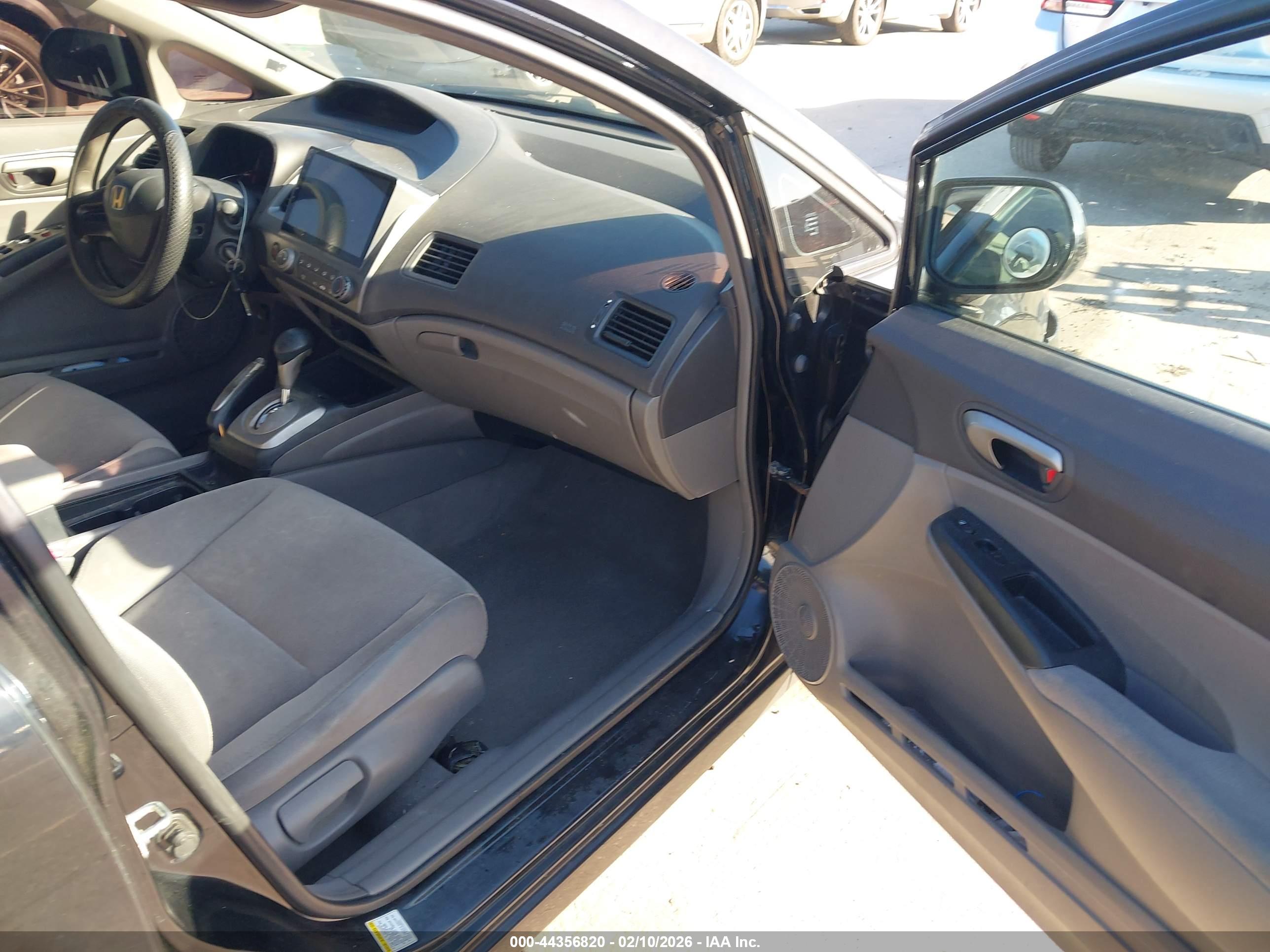 HONDA CIVIC image 5