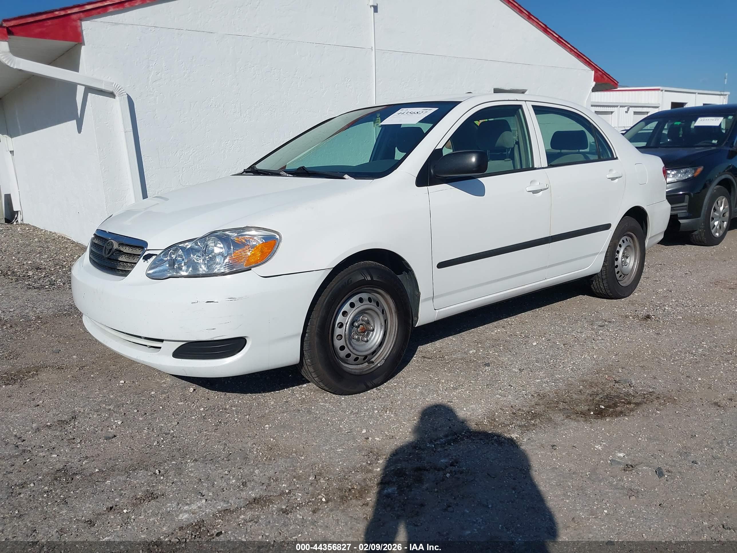 TOYOTA COROLLA image 2