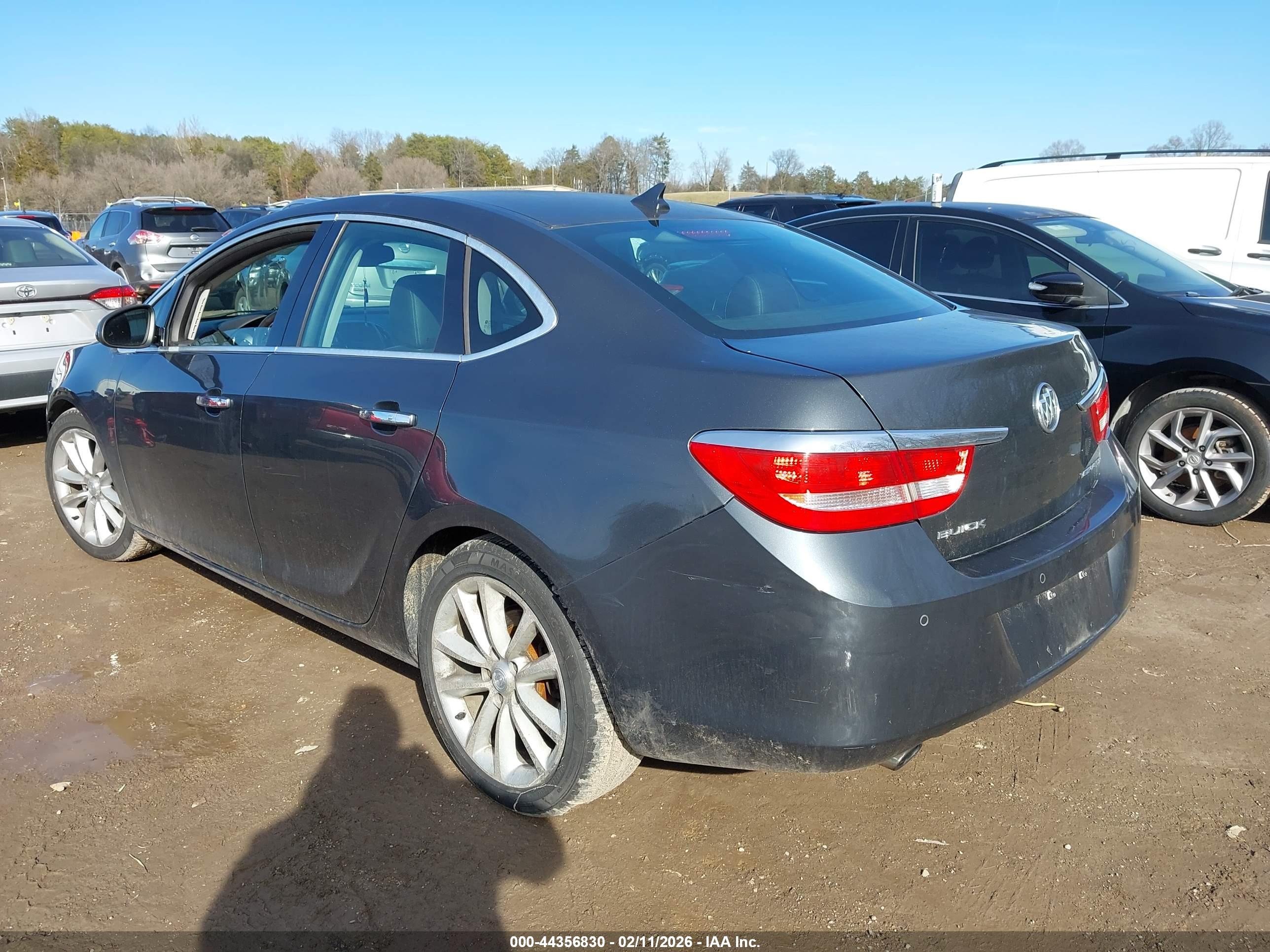 BUICK VERANO image 3