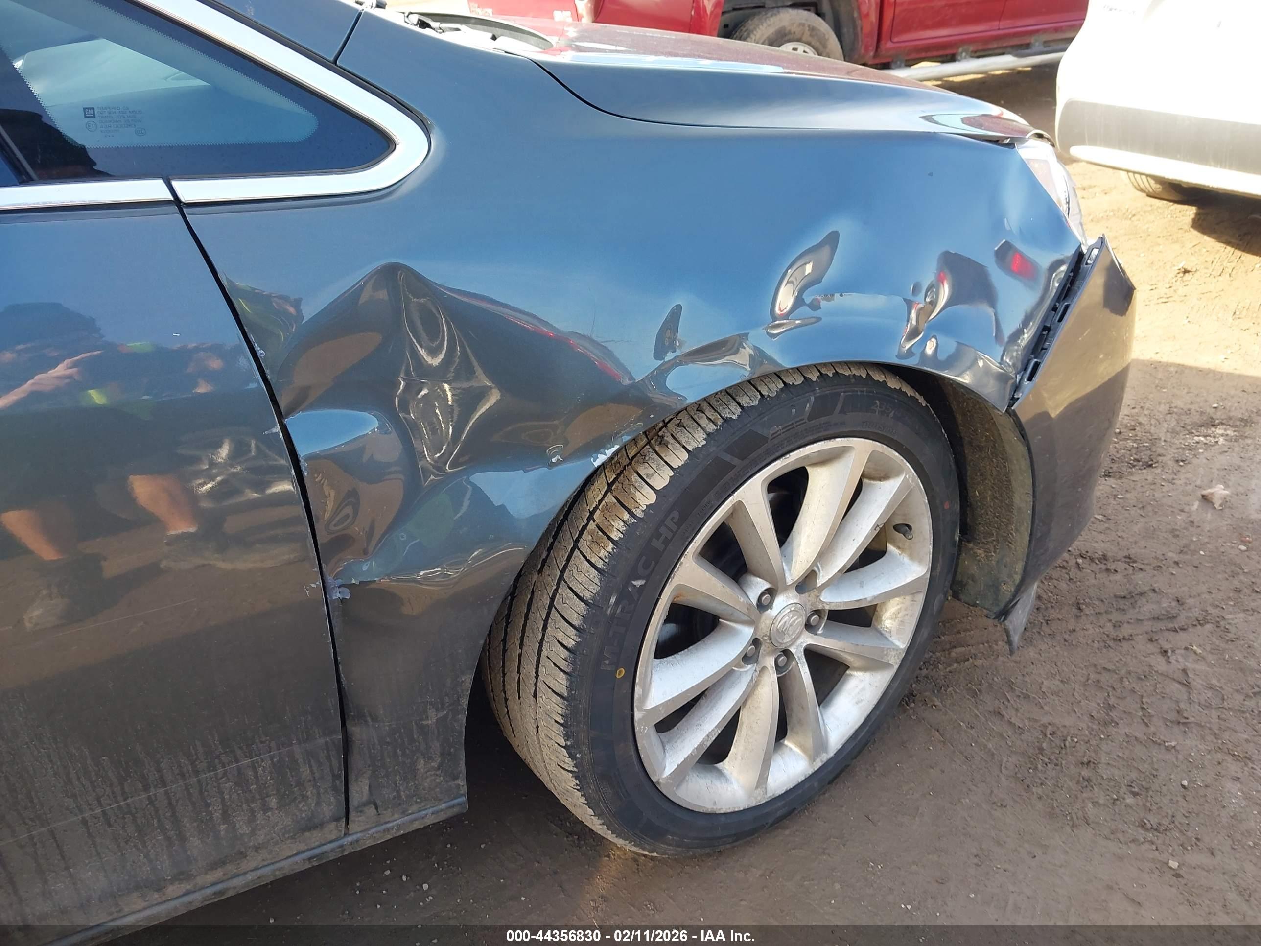 BUICK VERANO image 6