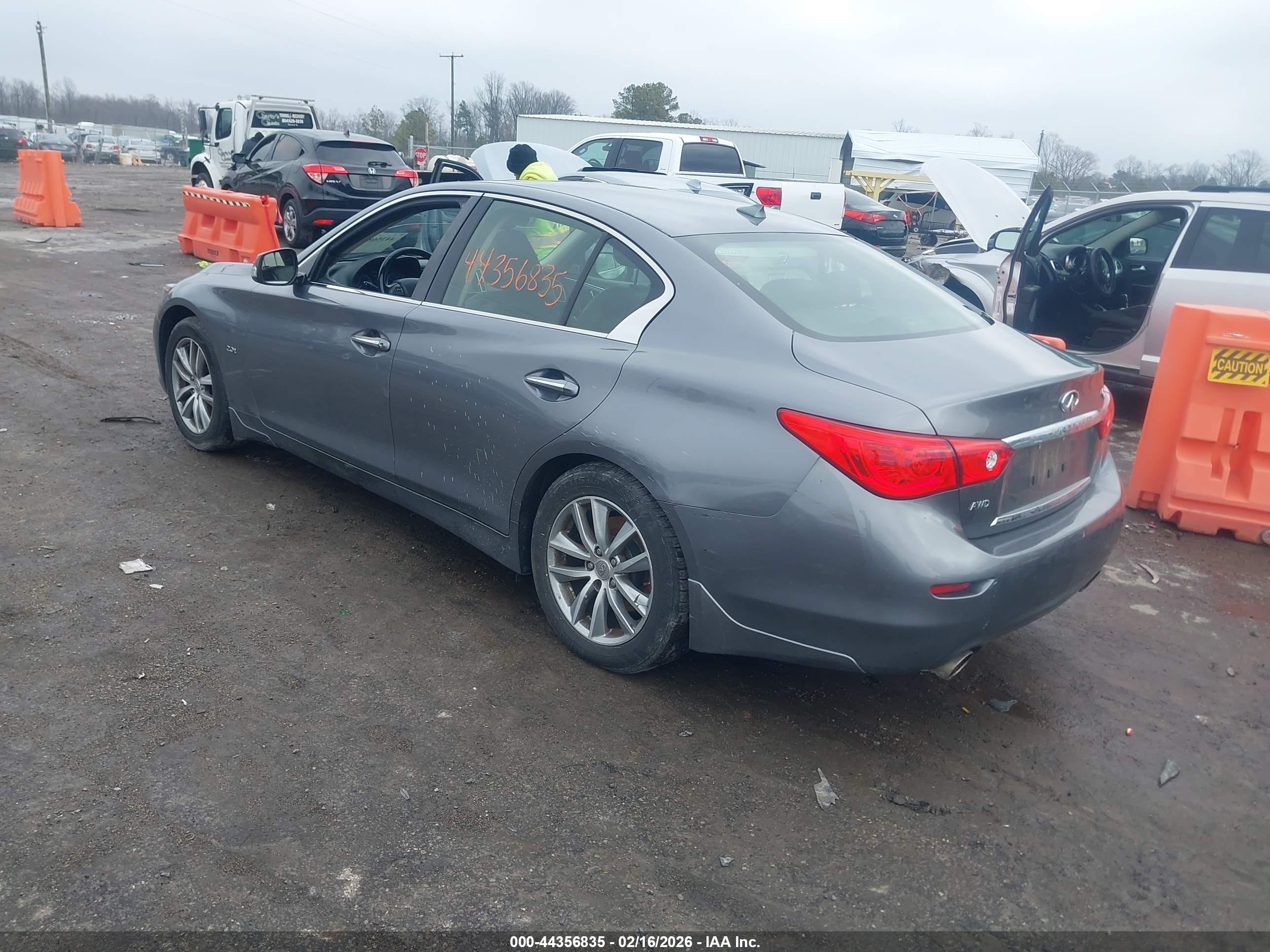 INFINITI Q50 image 3