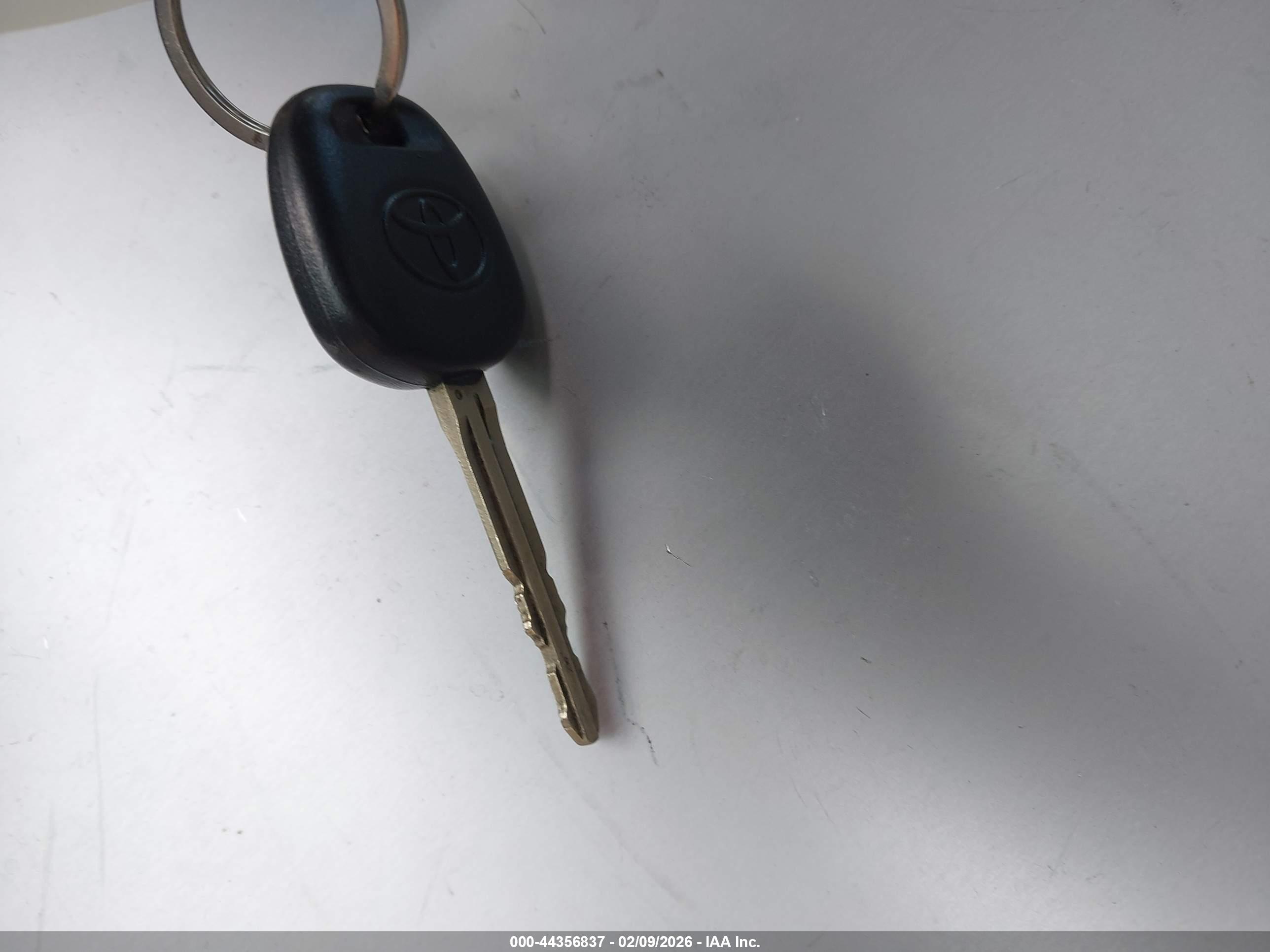 TOYOTA COROLLA image 11