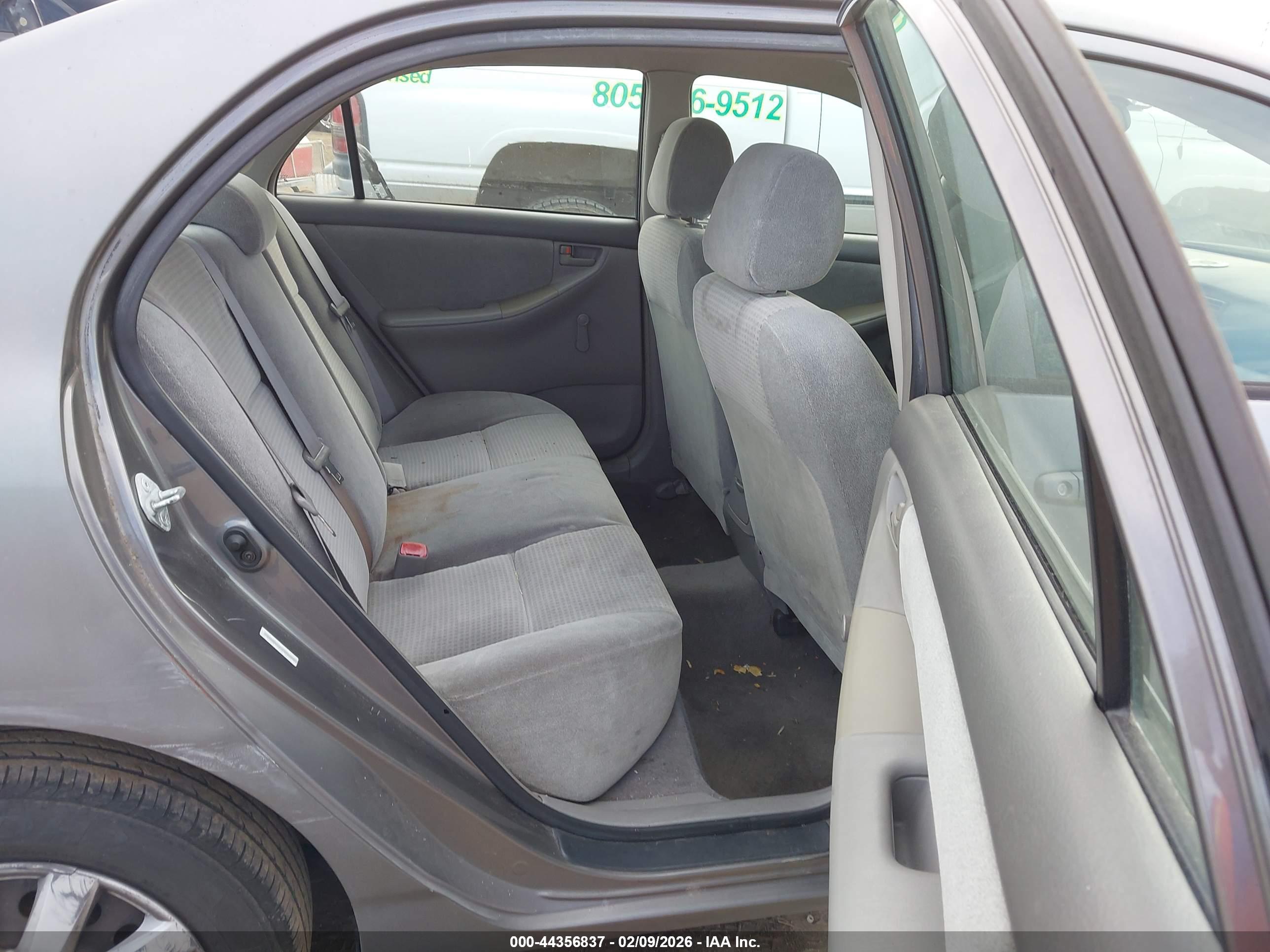 TOYOTA COROLLA image 8