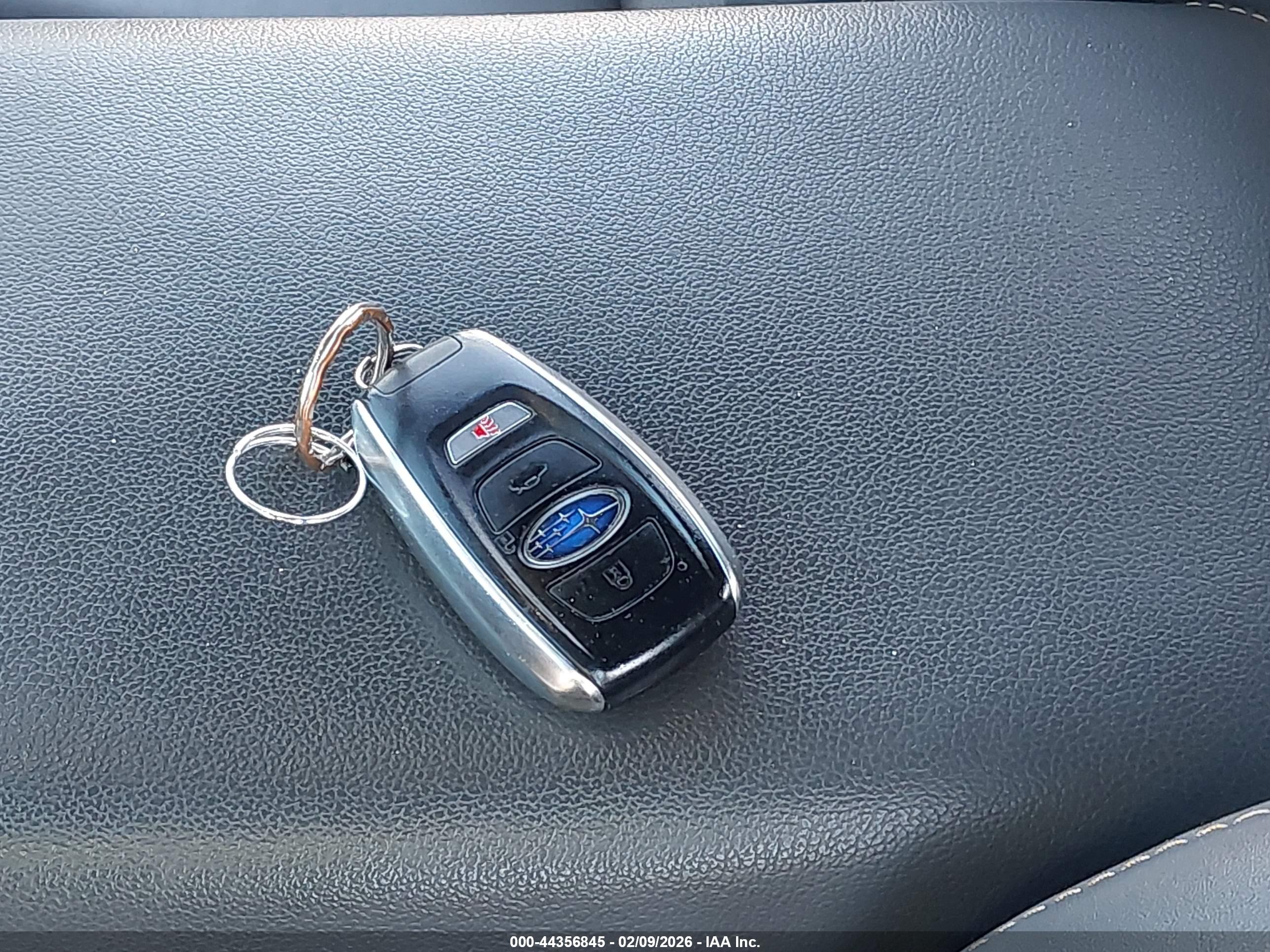 SUBARU OUTBACK image 11