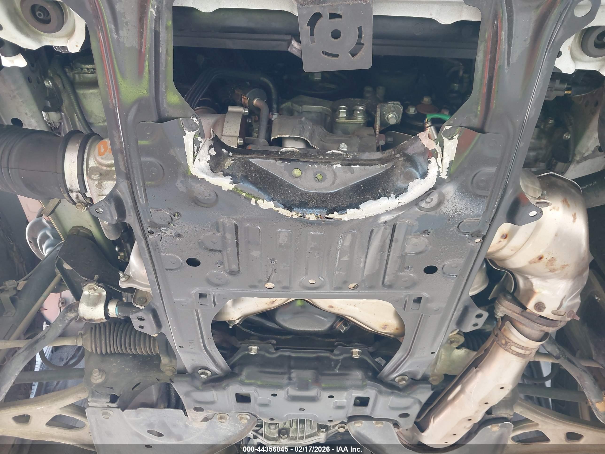 SUBARU OUTBACK image 6